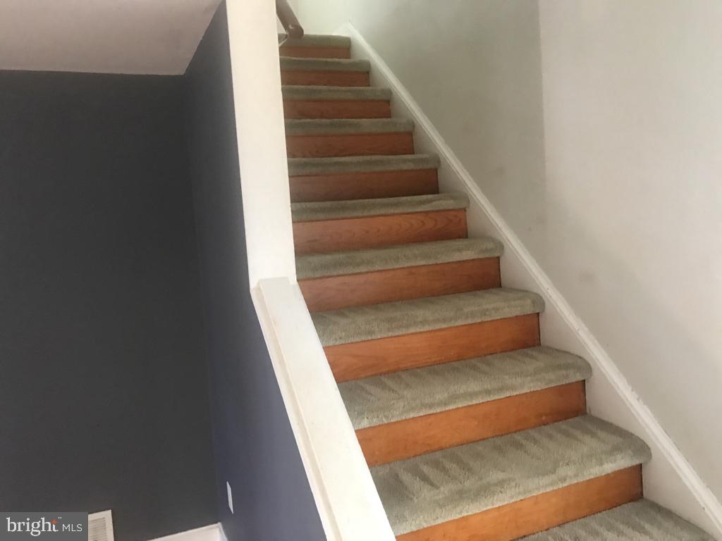 HILLCREST HEIGHTS - Residential Lease