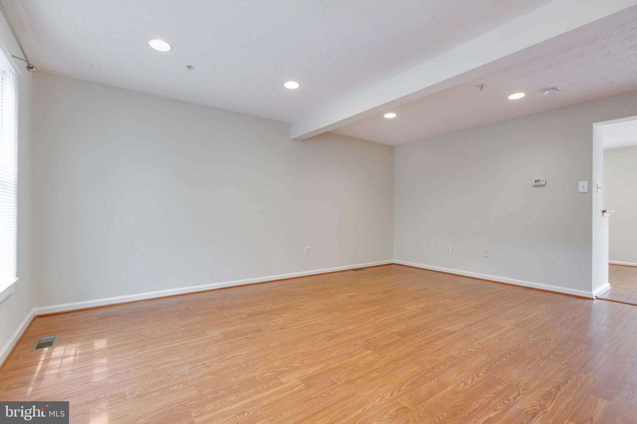 BRIGHTFIELD - Residential Lease