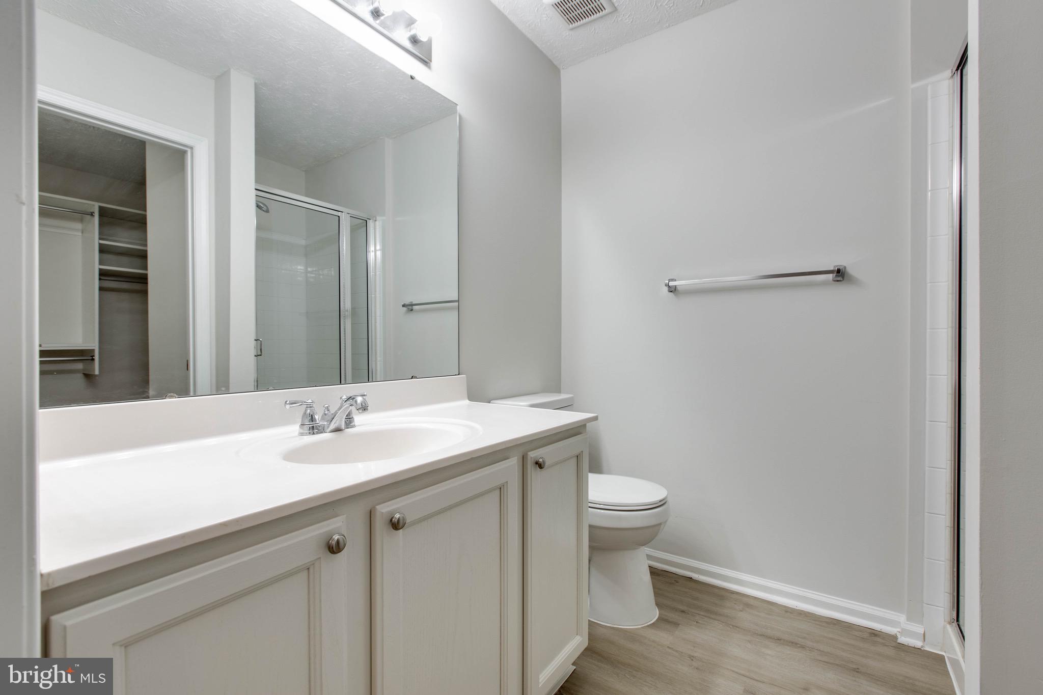 BRIGHTFIELD - Residential Lease