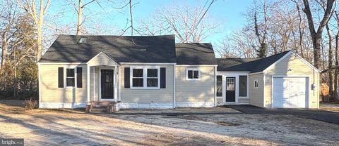 4 W LAKESHORE DRIVE BROWNS MILLS NJ 08015