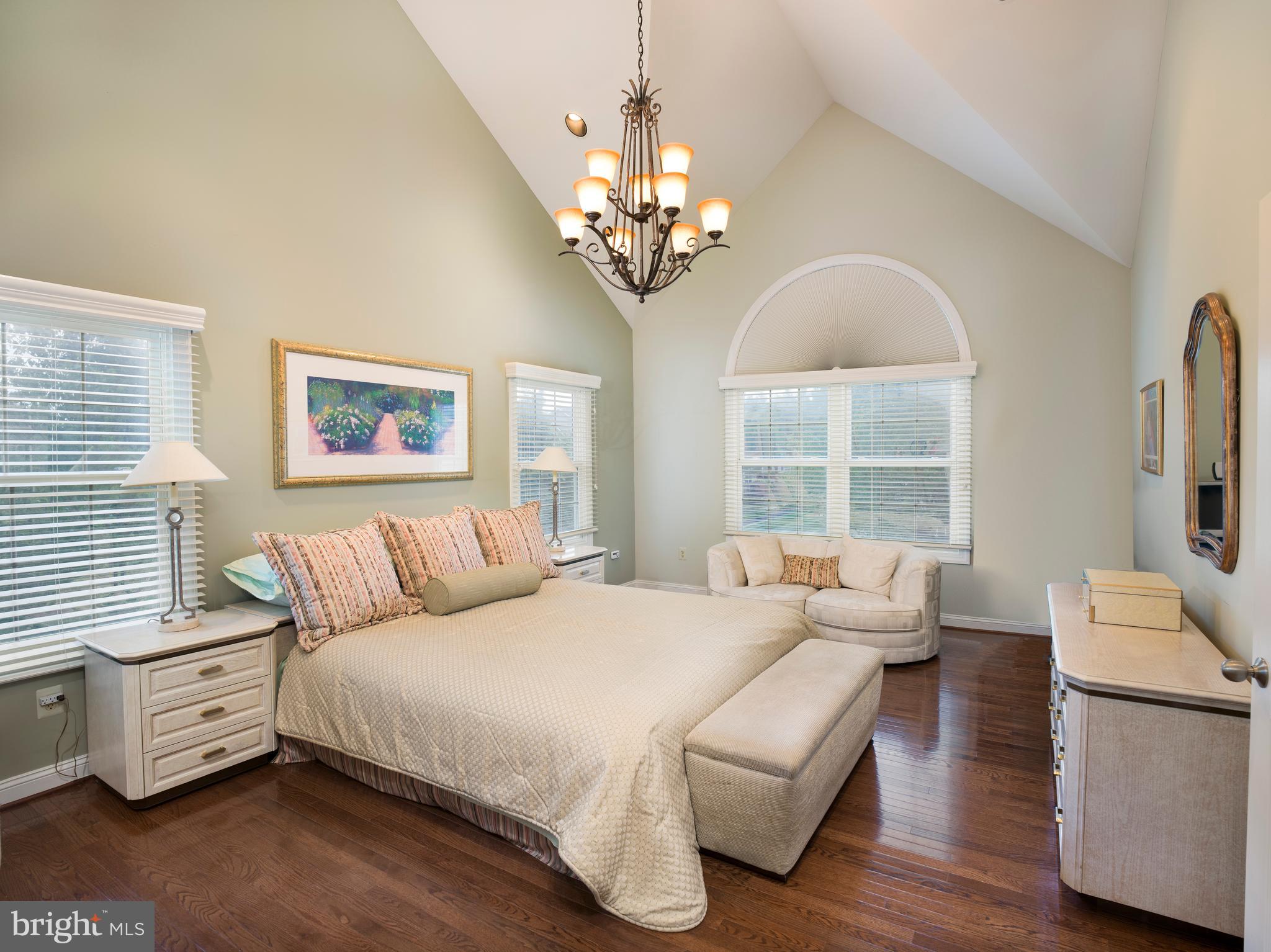 MONTGOMERY WALK - Residential