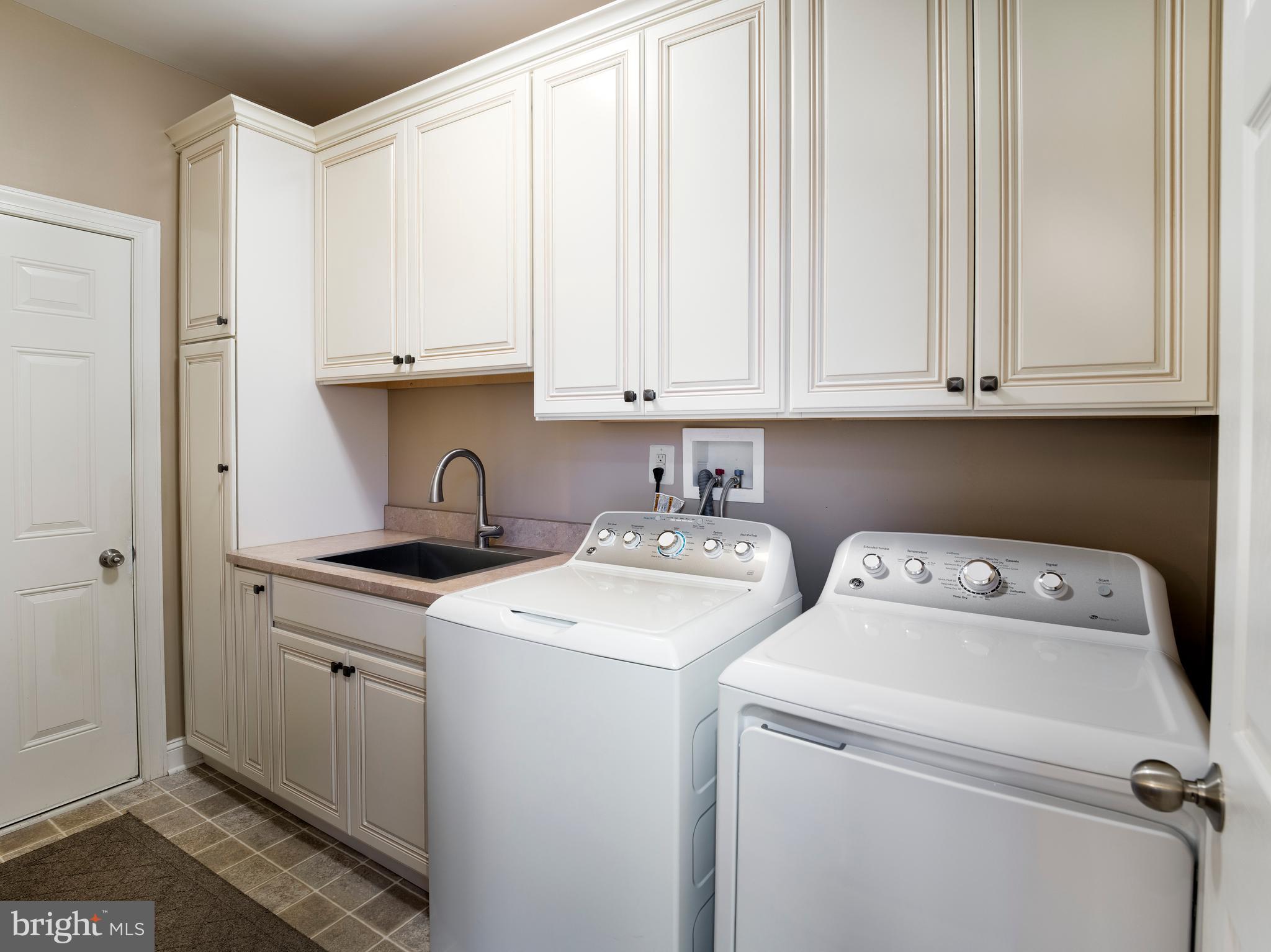 MONTGOMERY WALK - Residential