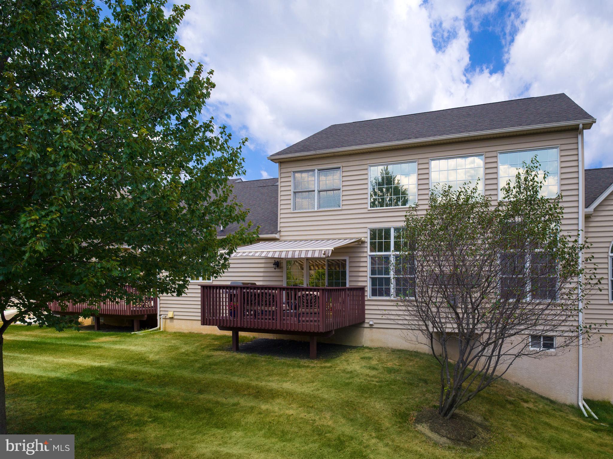 MONTGOMERY WALK - Residential