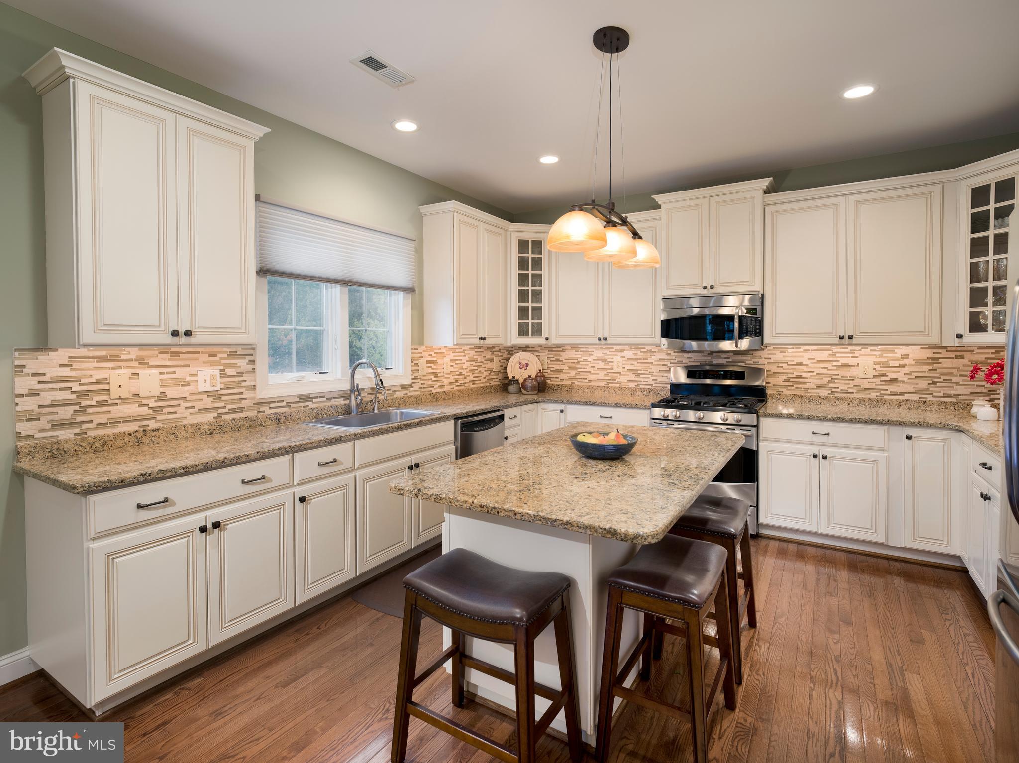 MONTGOMERY WALK - Residential