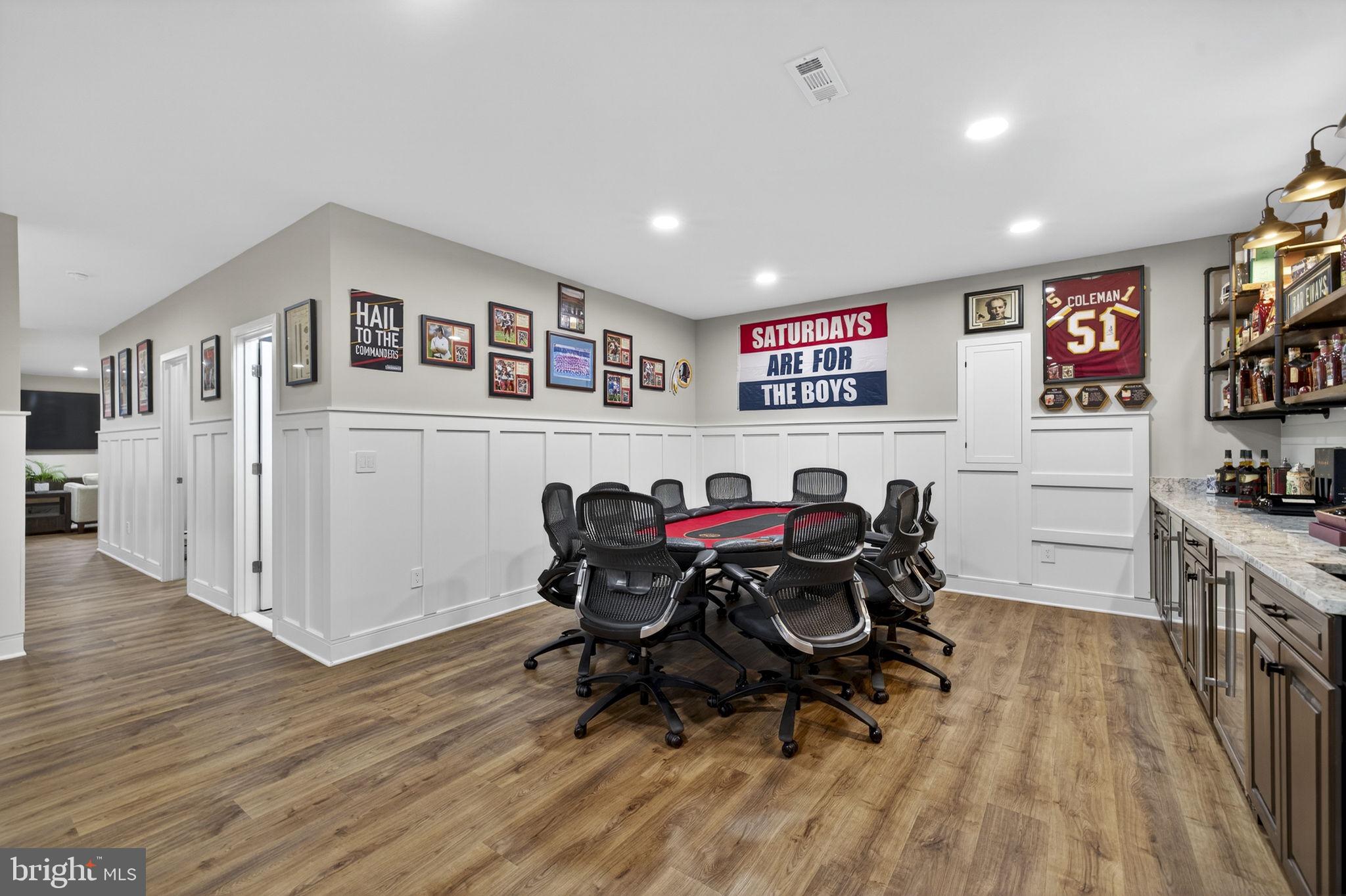 MEADOWBROOK - Residential