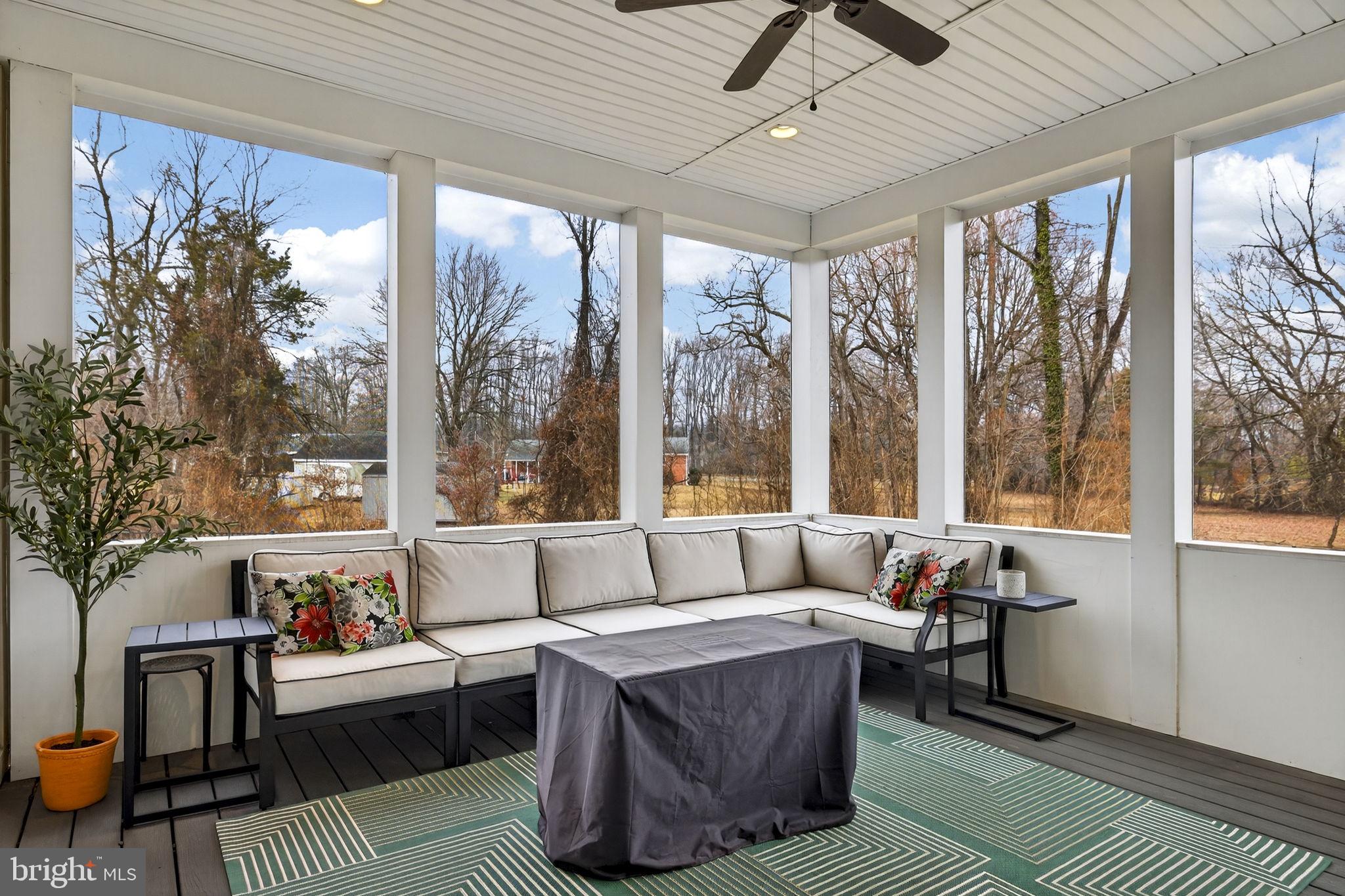 MEADOWBROOK - Residential