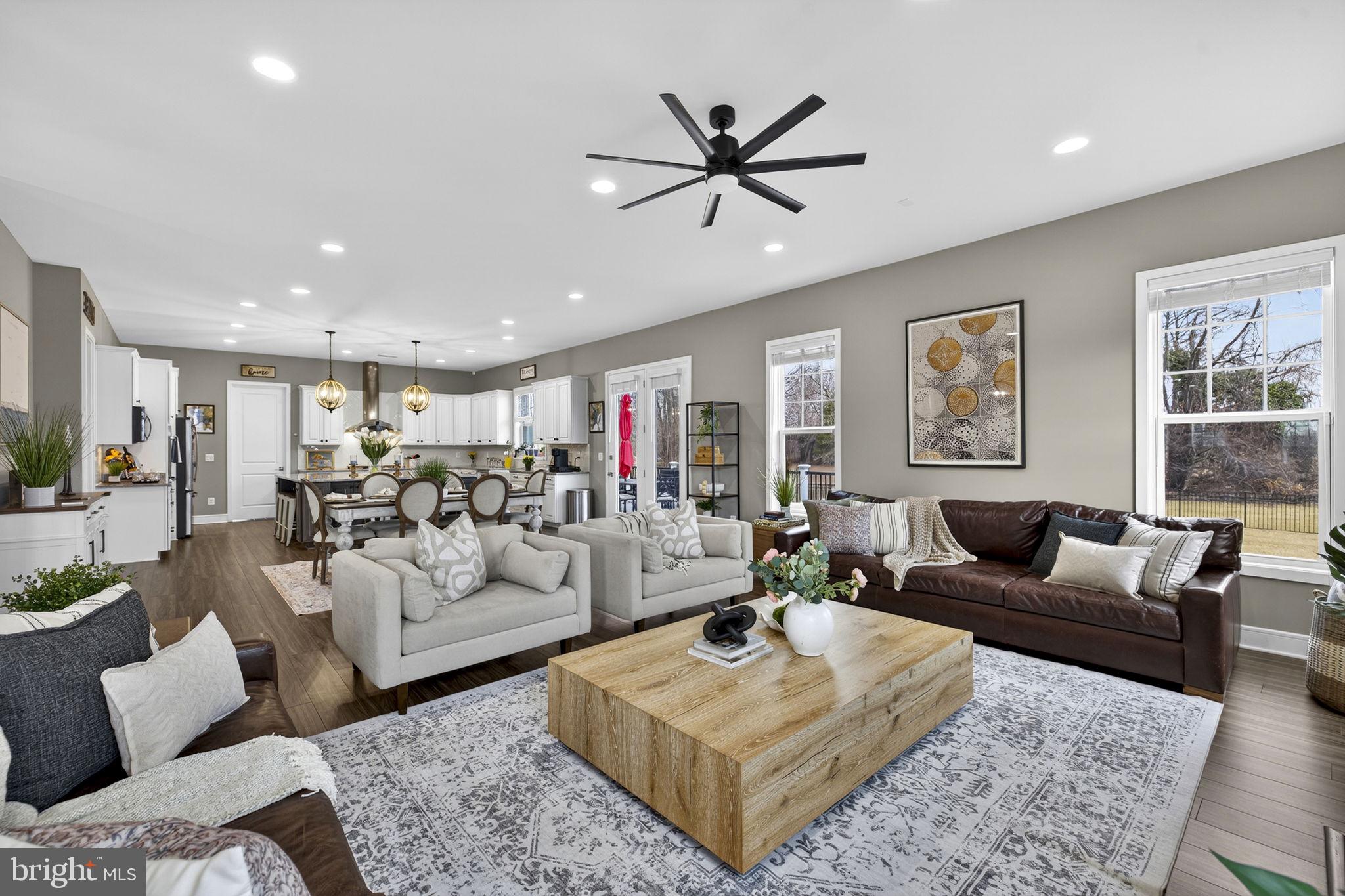 MEADOWBROOK - Residential