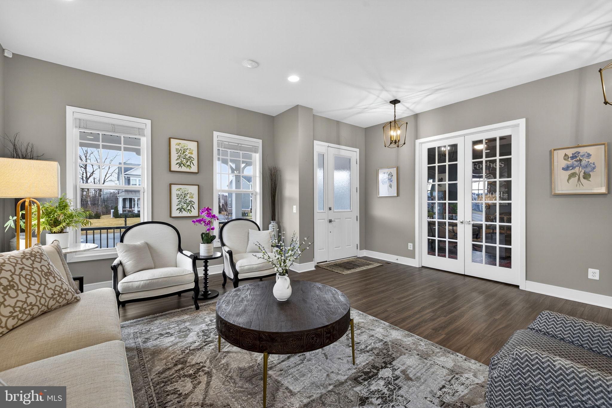 MEADOWBROOK - Residential