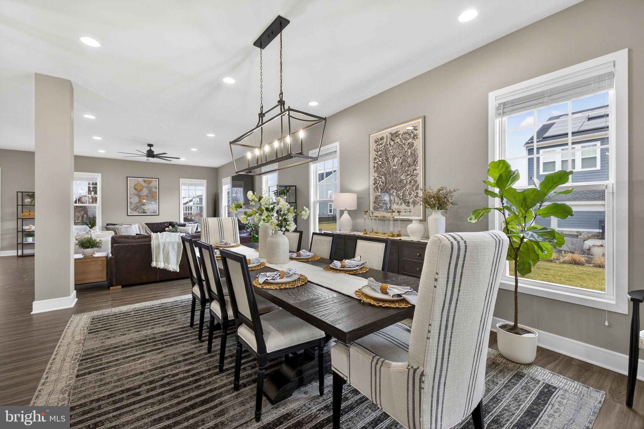 MEADOWBROOK - Residential