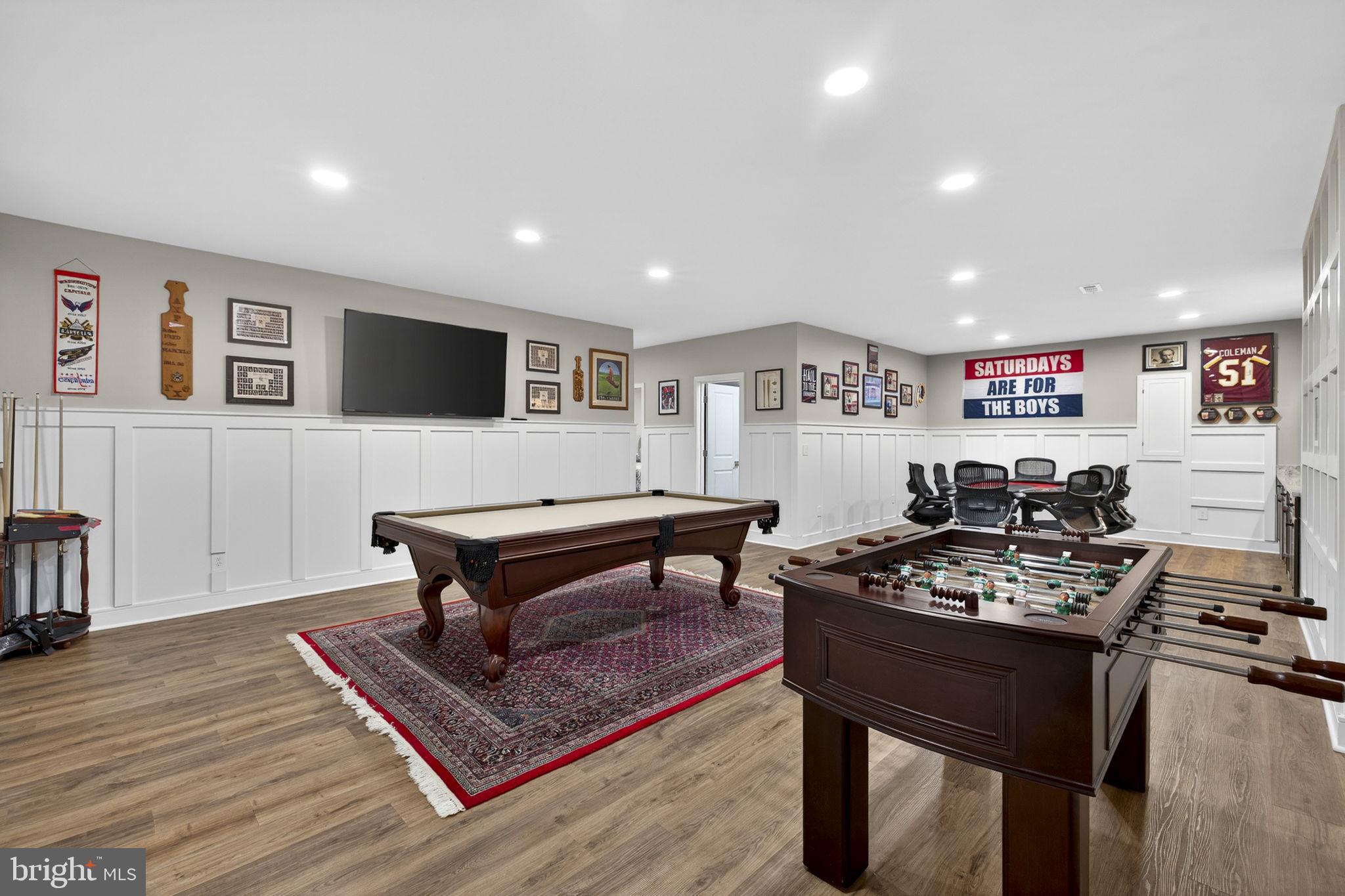 MEADOWBROOK - Residential