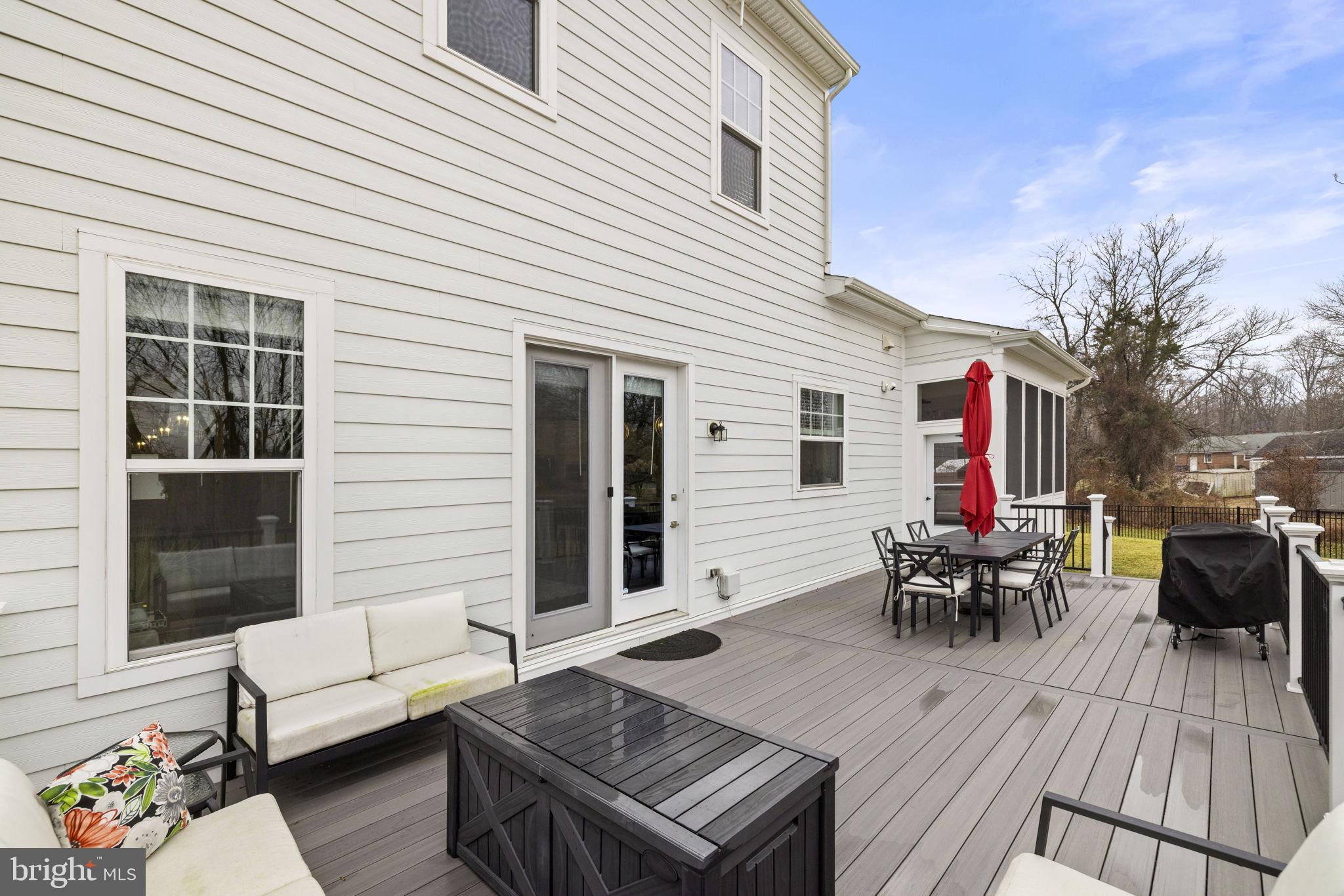 MEADOWBROOK - Residential