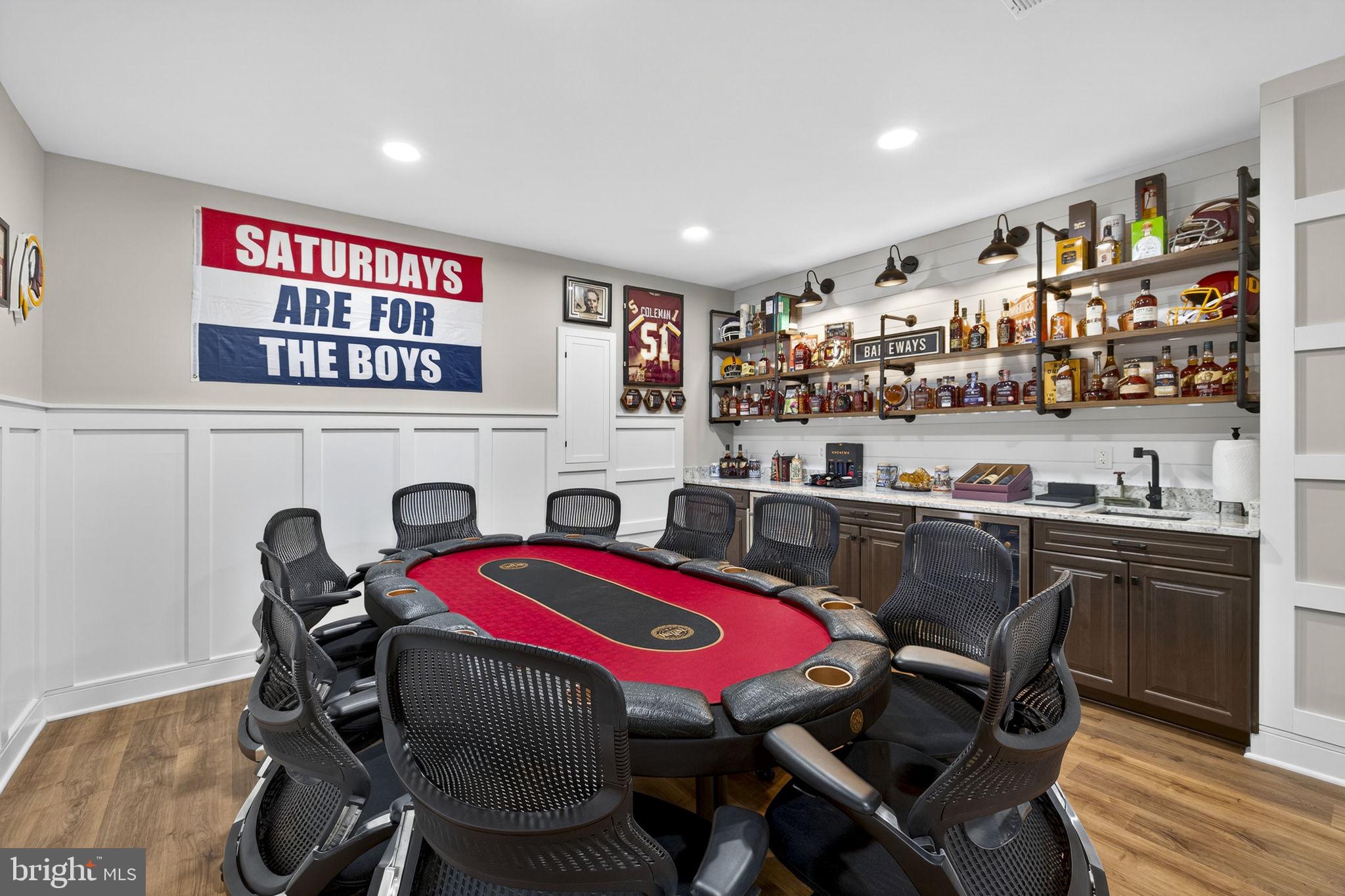 MEADOWBROOK - Residential