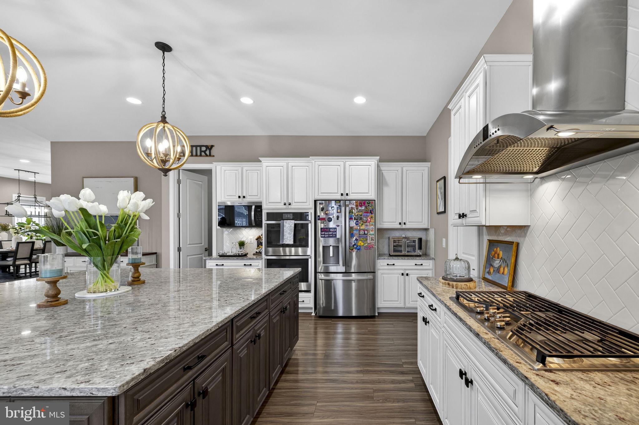 MEADOWBROOK - Residential