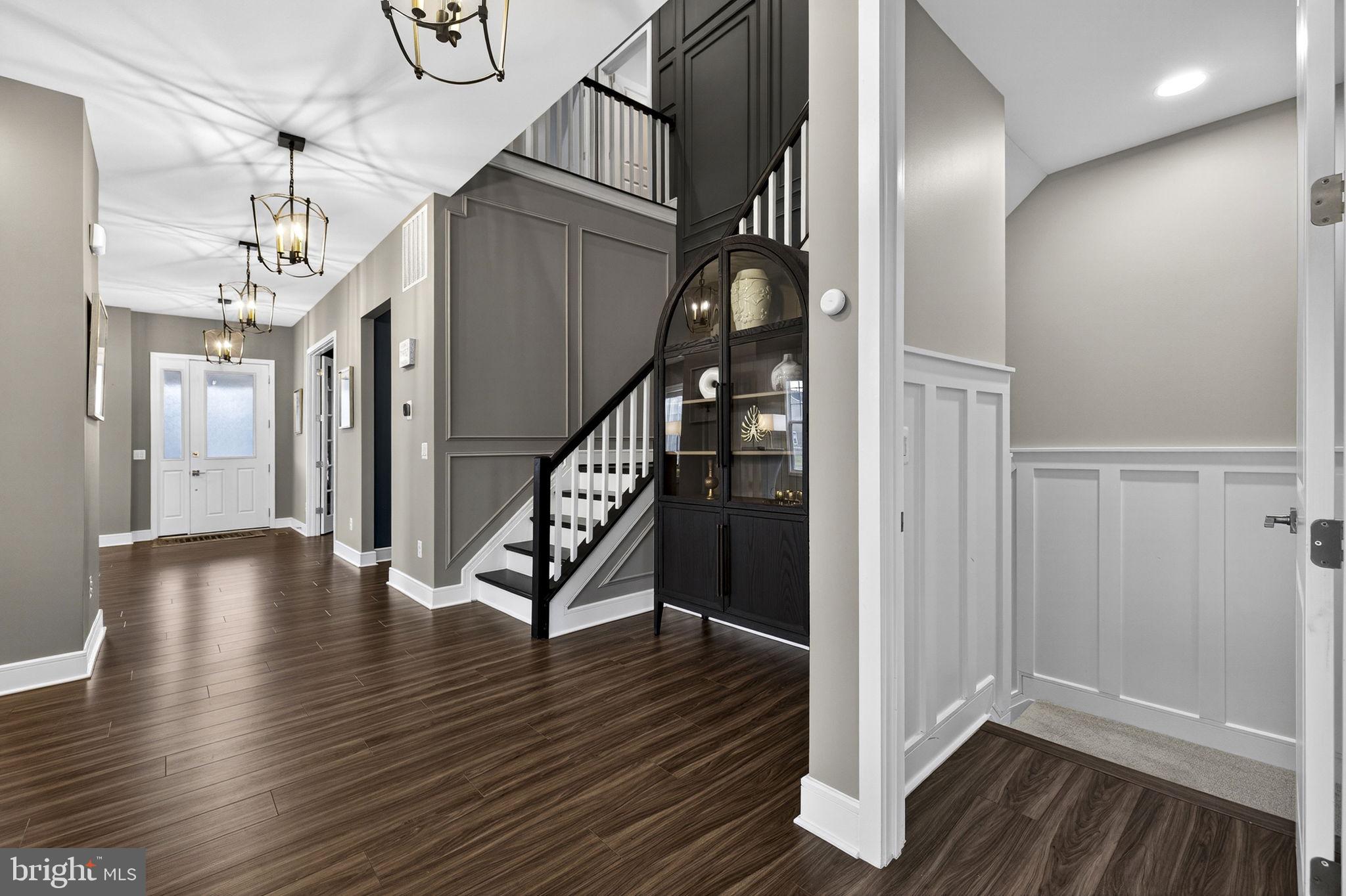 MEADOWBROOK - Residential