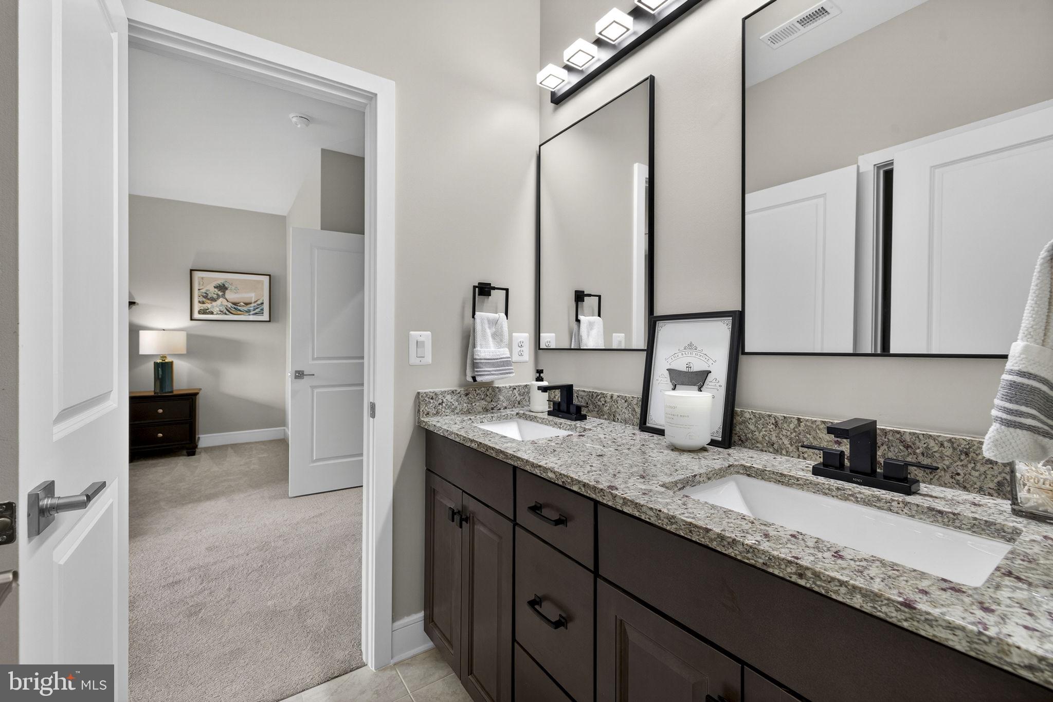 MEADOWBROOK - Residential