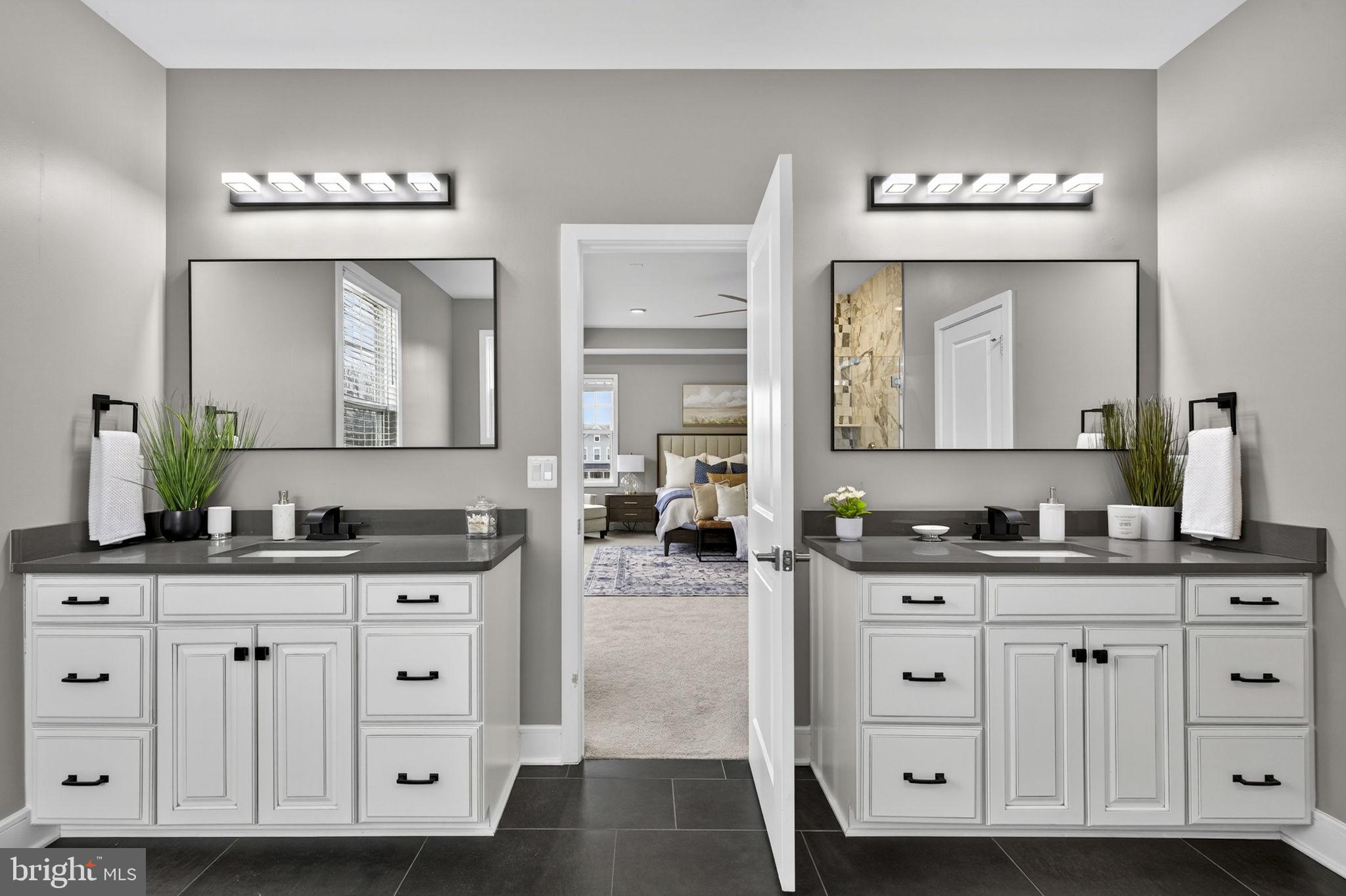 MEADOWBROOK - Residential