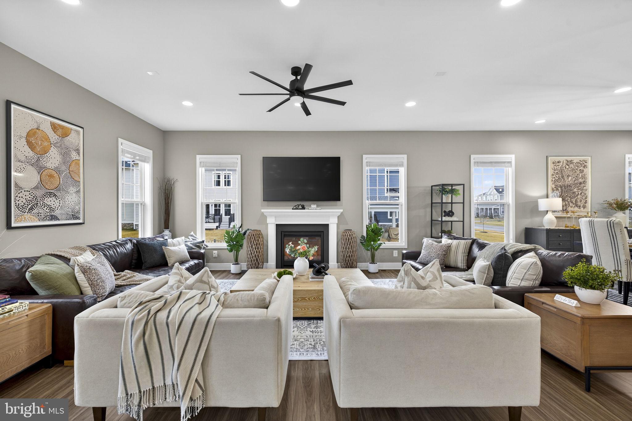 MEADOWBROOK - Residential