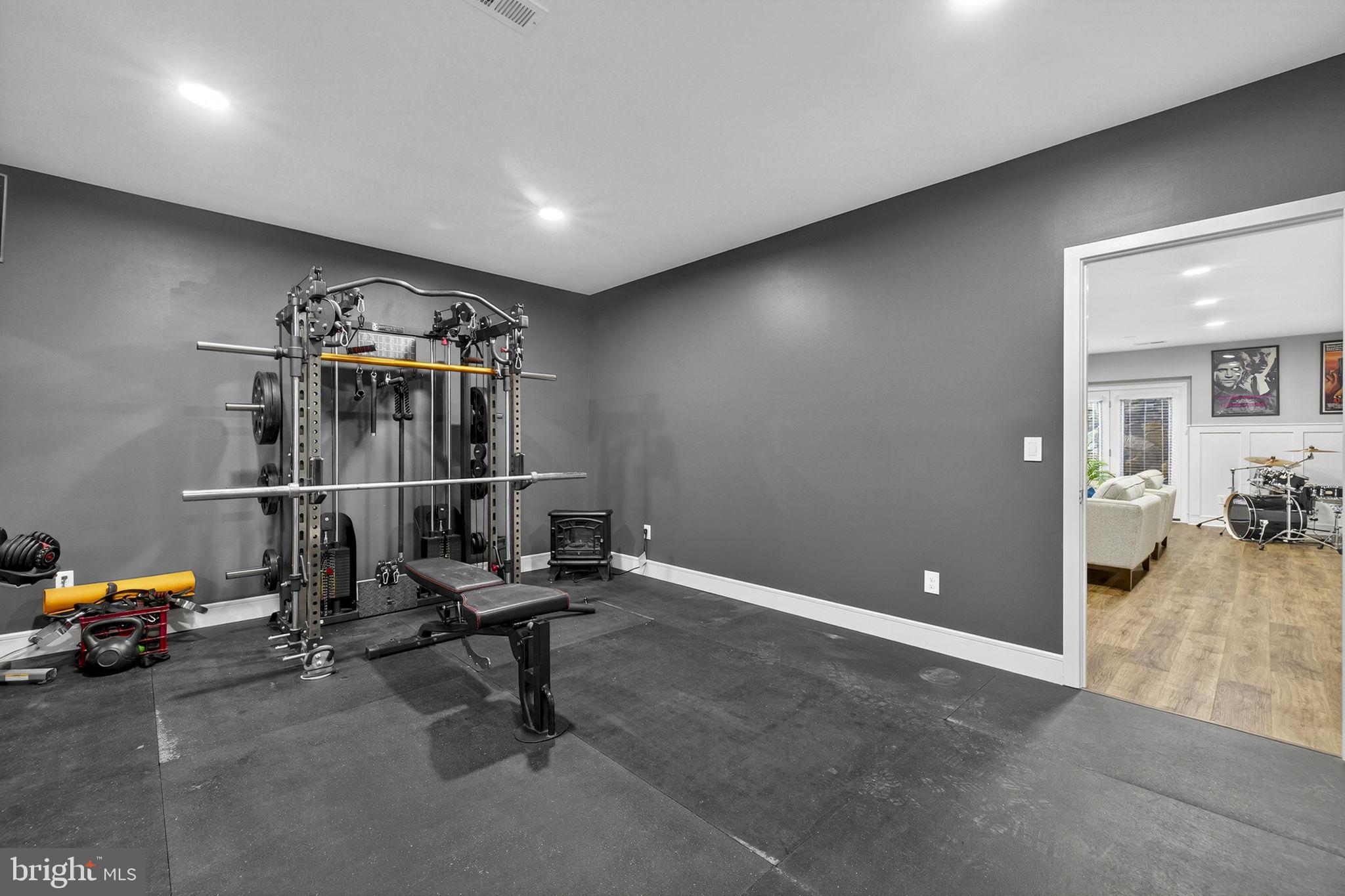 MEADOWBROOK - Residential