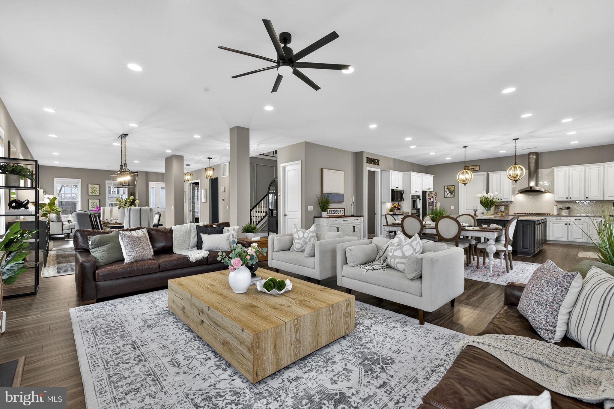 219 IDYLLIC PLACE SE