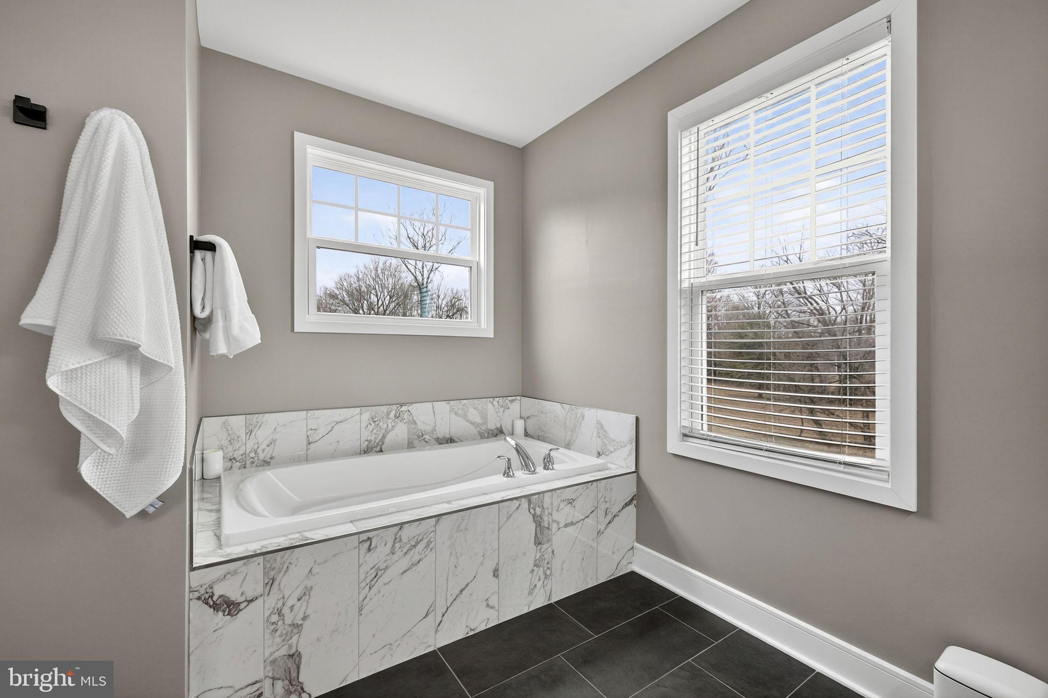 MEADOWBROOK - Residential