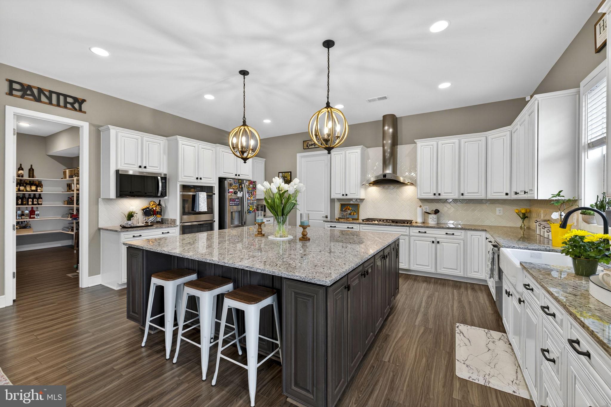 219 IDYLLIC PLACE SE