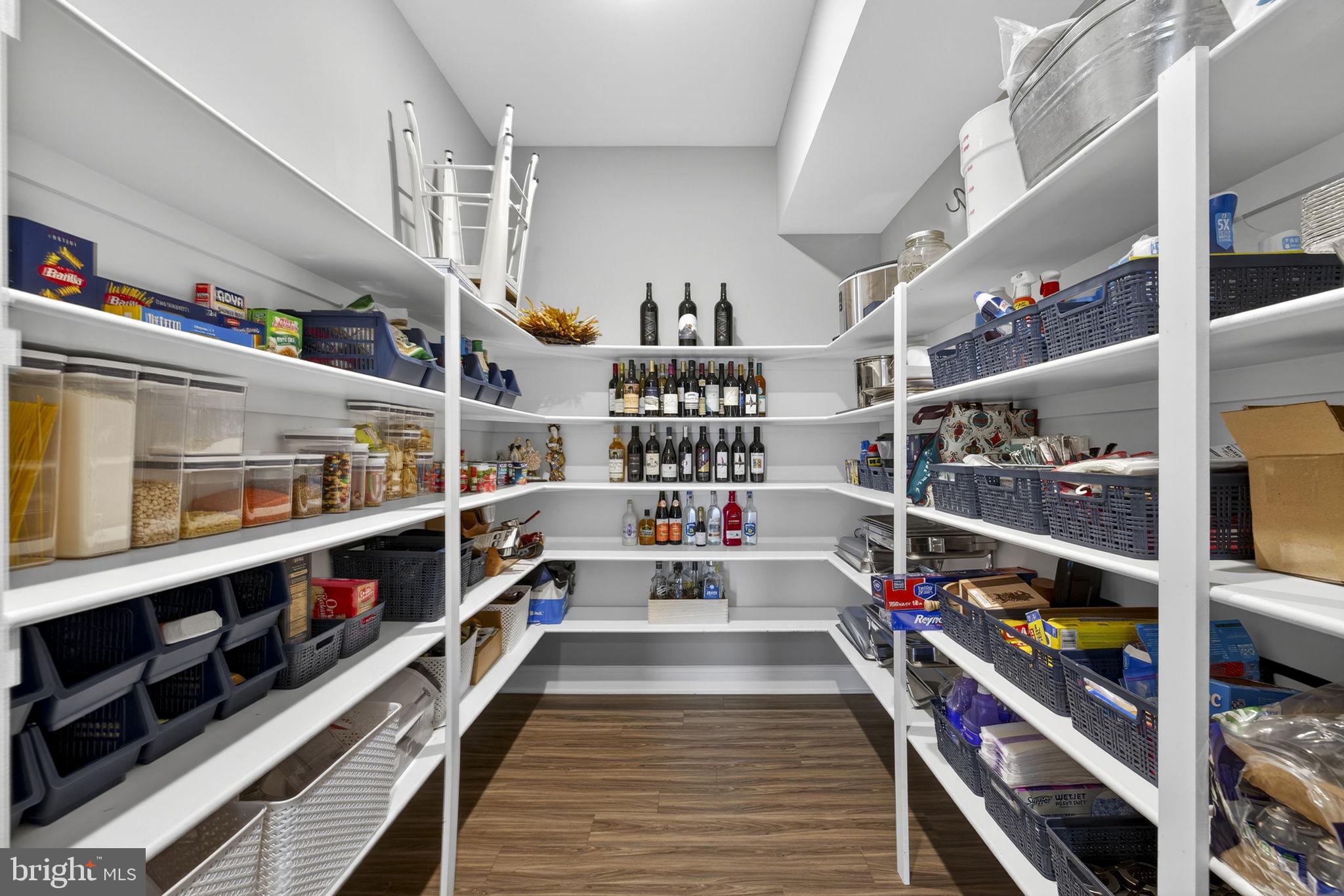 MEADOWBROOK - Residential