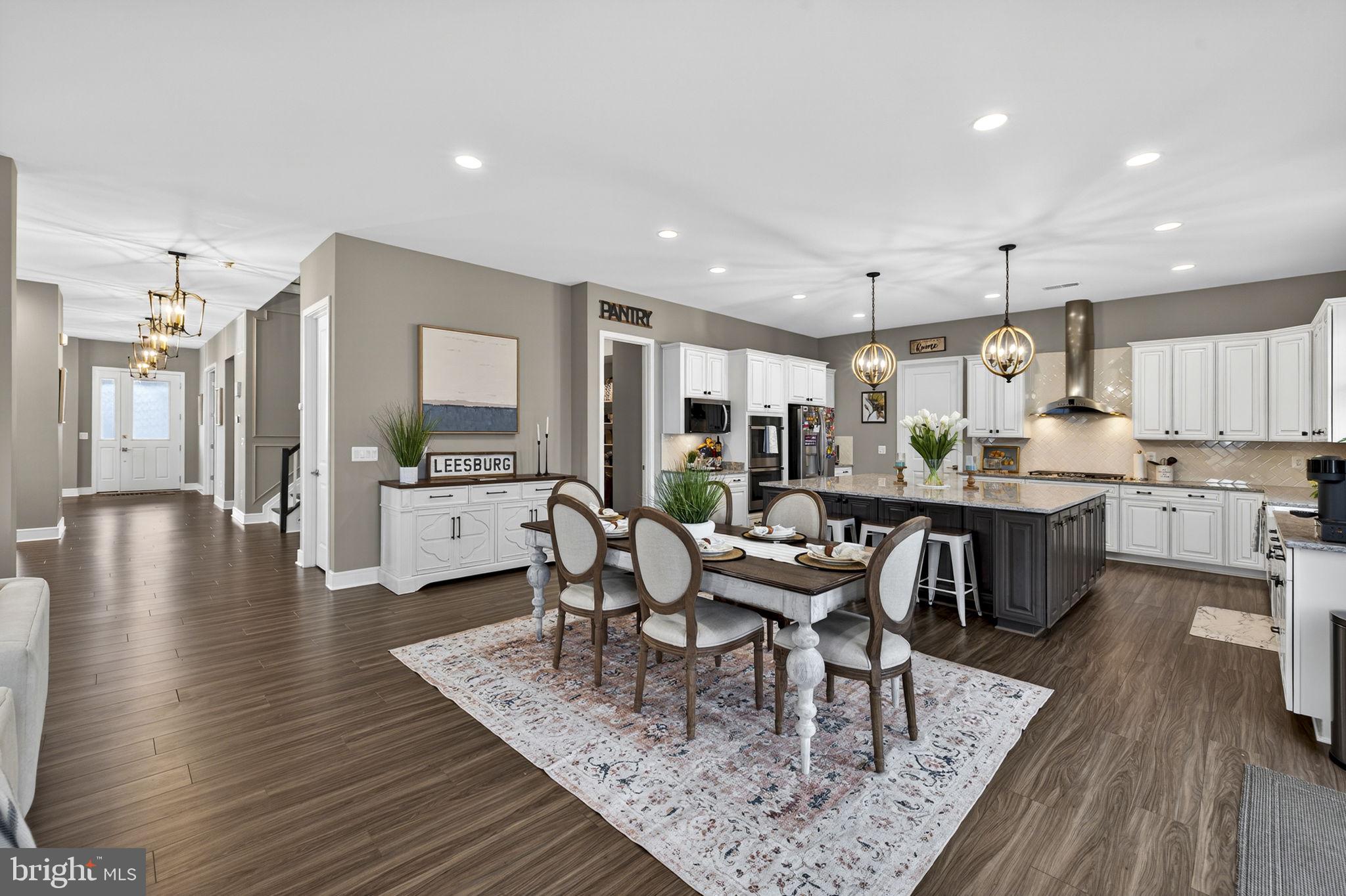 MEADOWBROOK - Residential