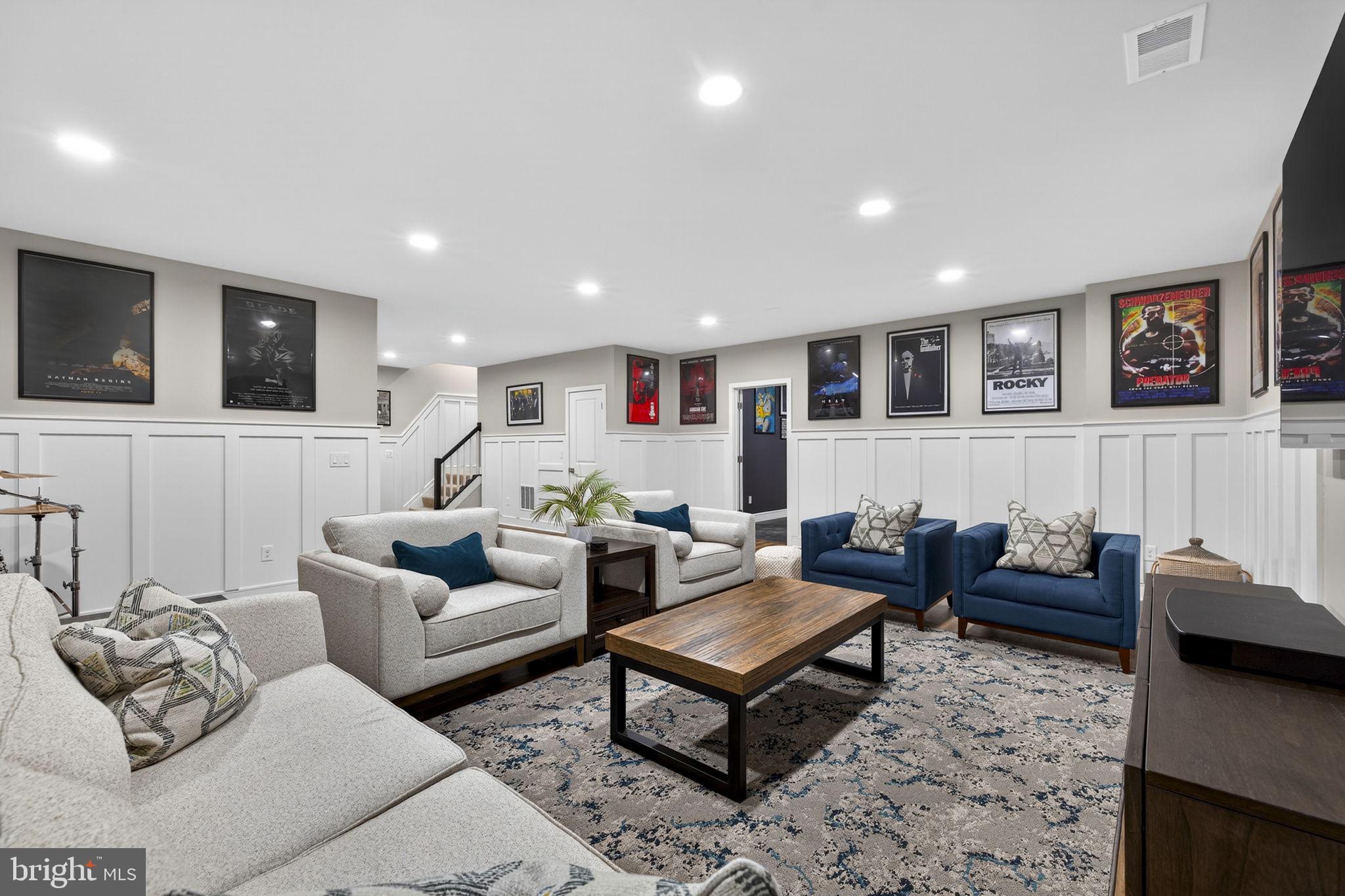 MEADOWBROOK - Residential