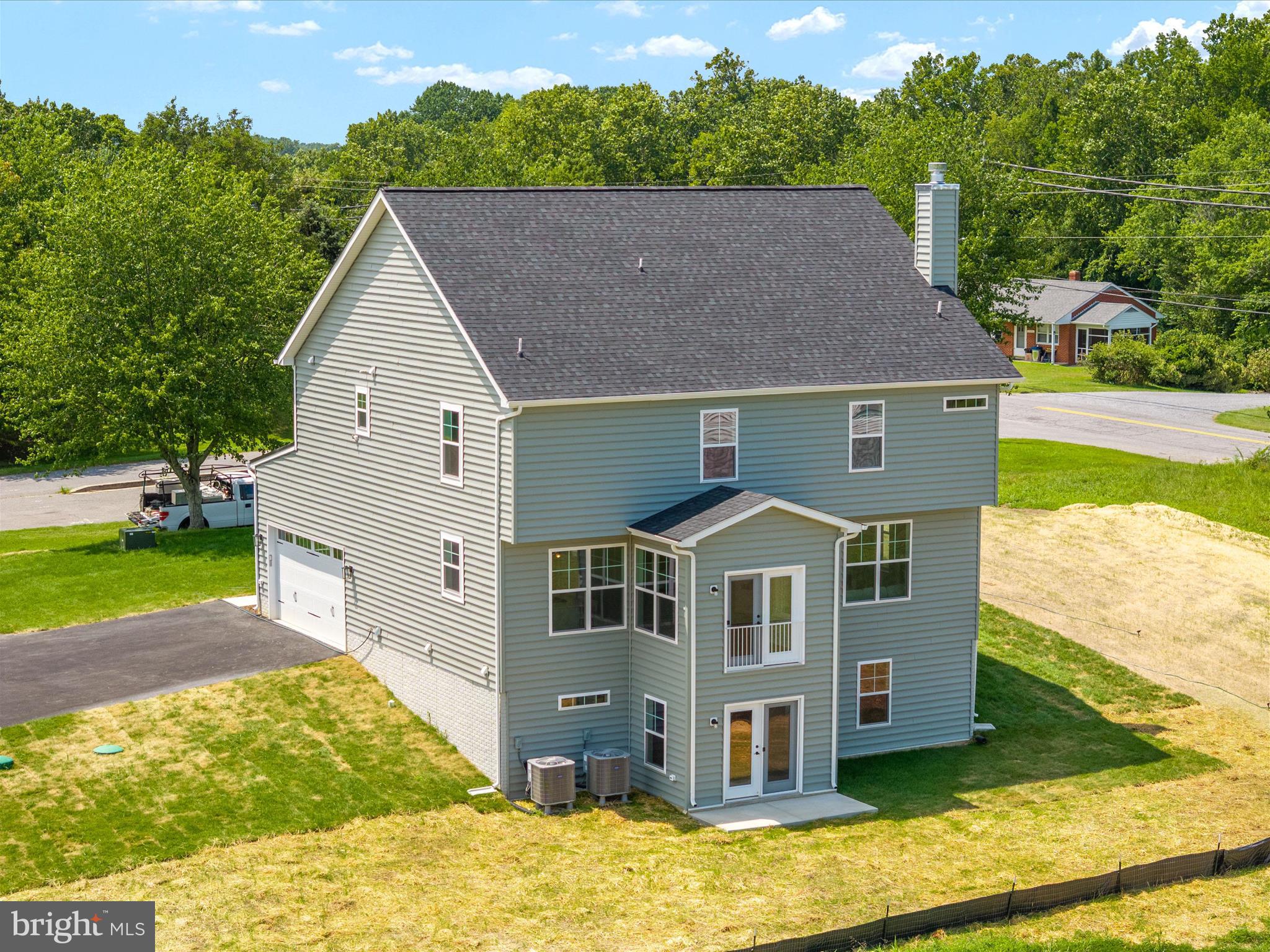 BELLA VISTA - Residential