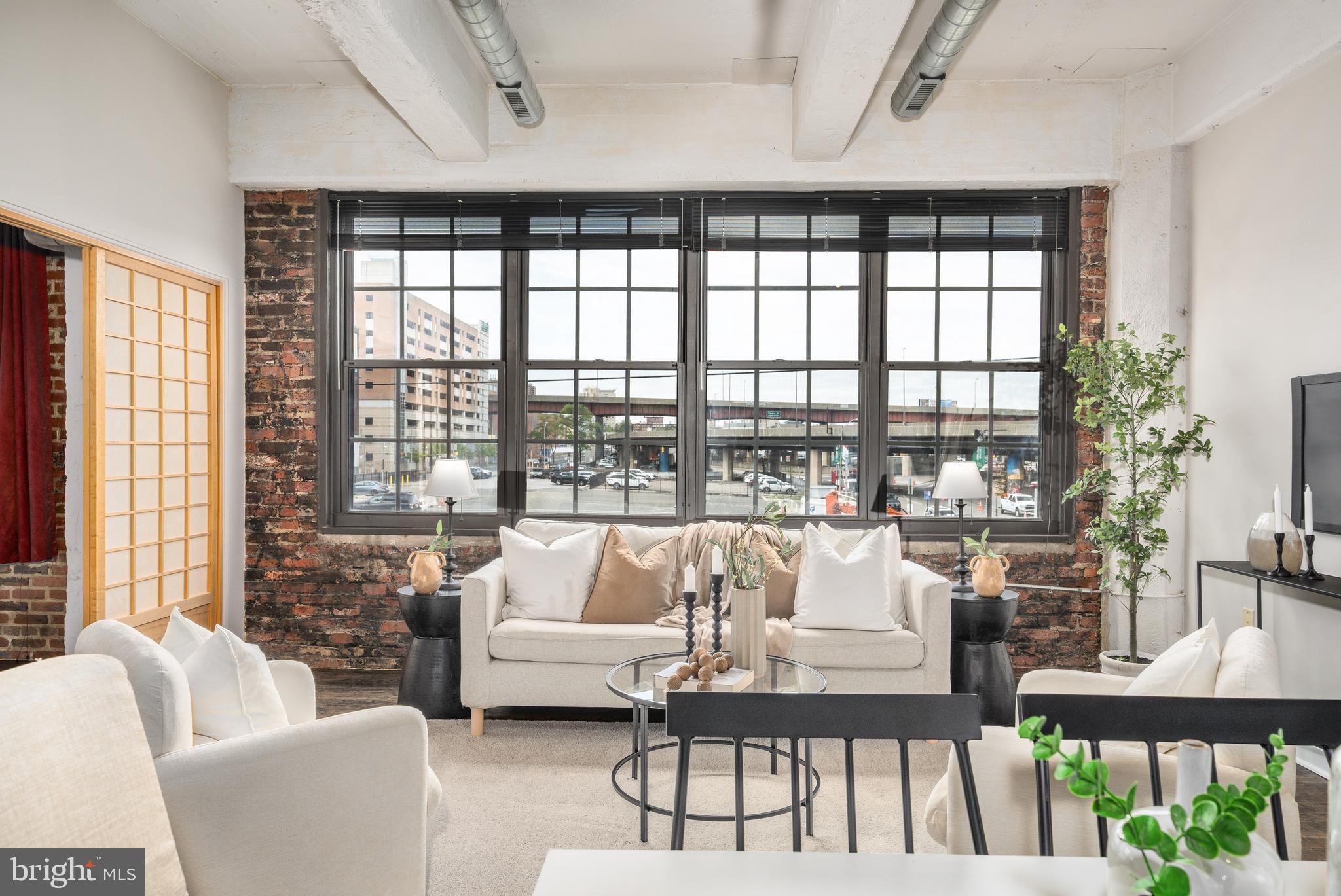 DOWNTOWN - Residential