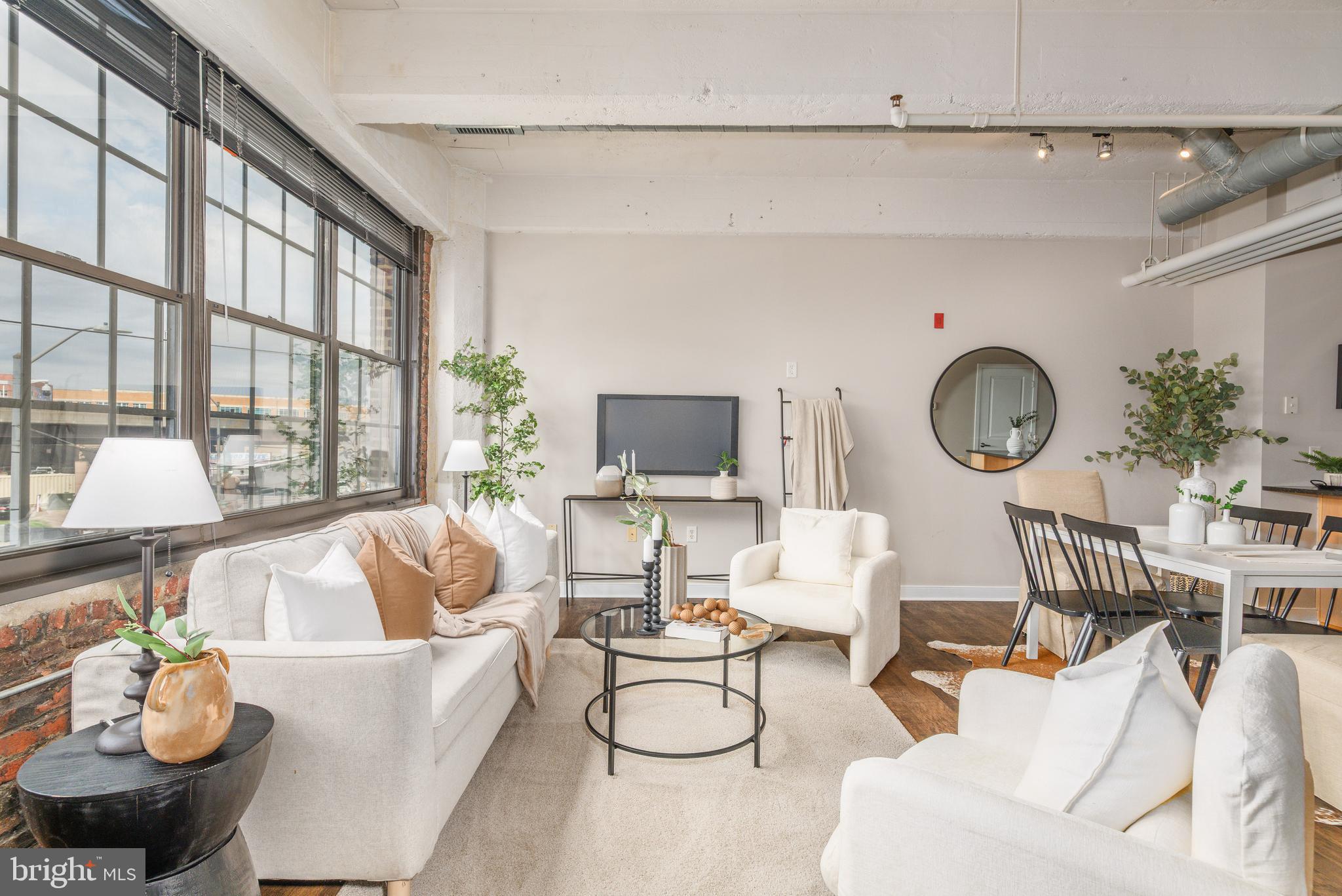 DOWNTOWN - Residential