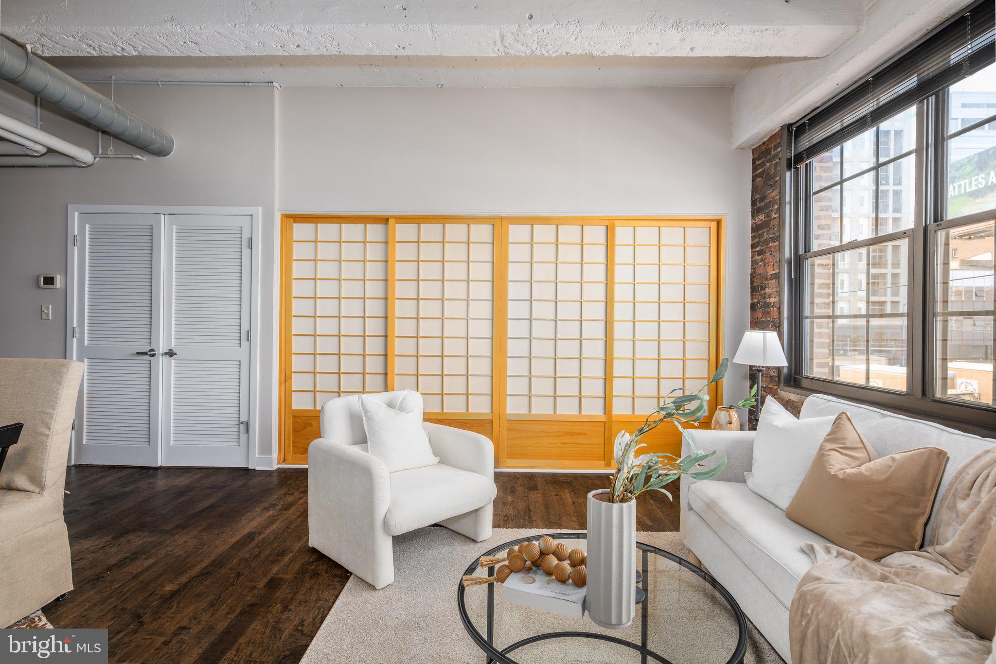 DOWNTOWN - Residential