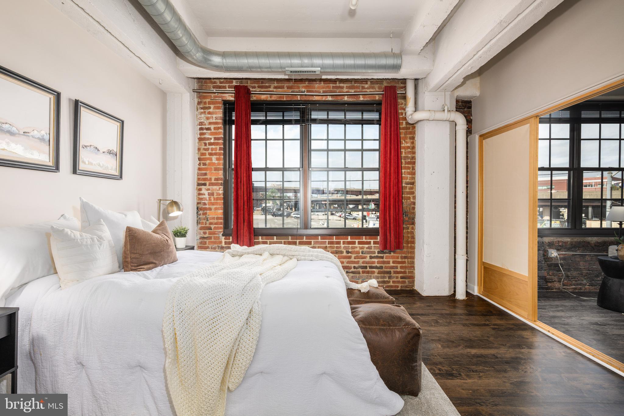 DOWNTOWN - Residential