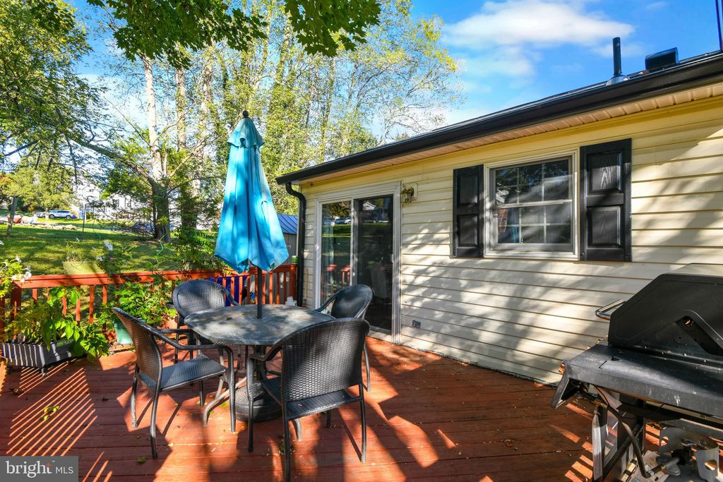 Photo of 24200 Welsh Road, GAITHERSBURG, MD 20882 (MLS # MDMC2205120)