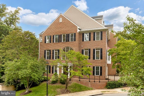 Townhouse For Sale - 2116 21st Road<br/> ARLINGTON, VA 22201