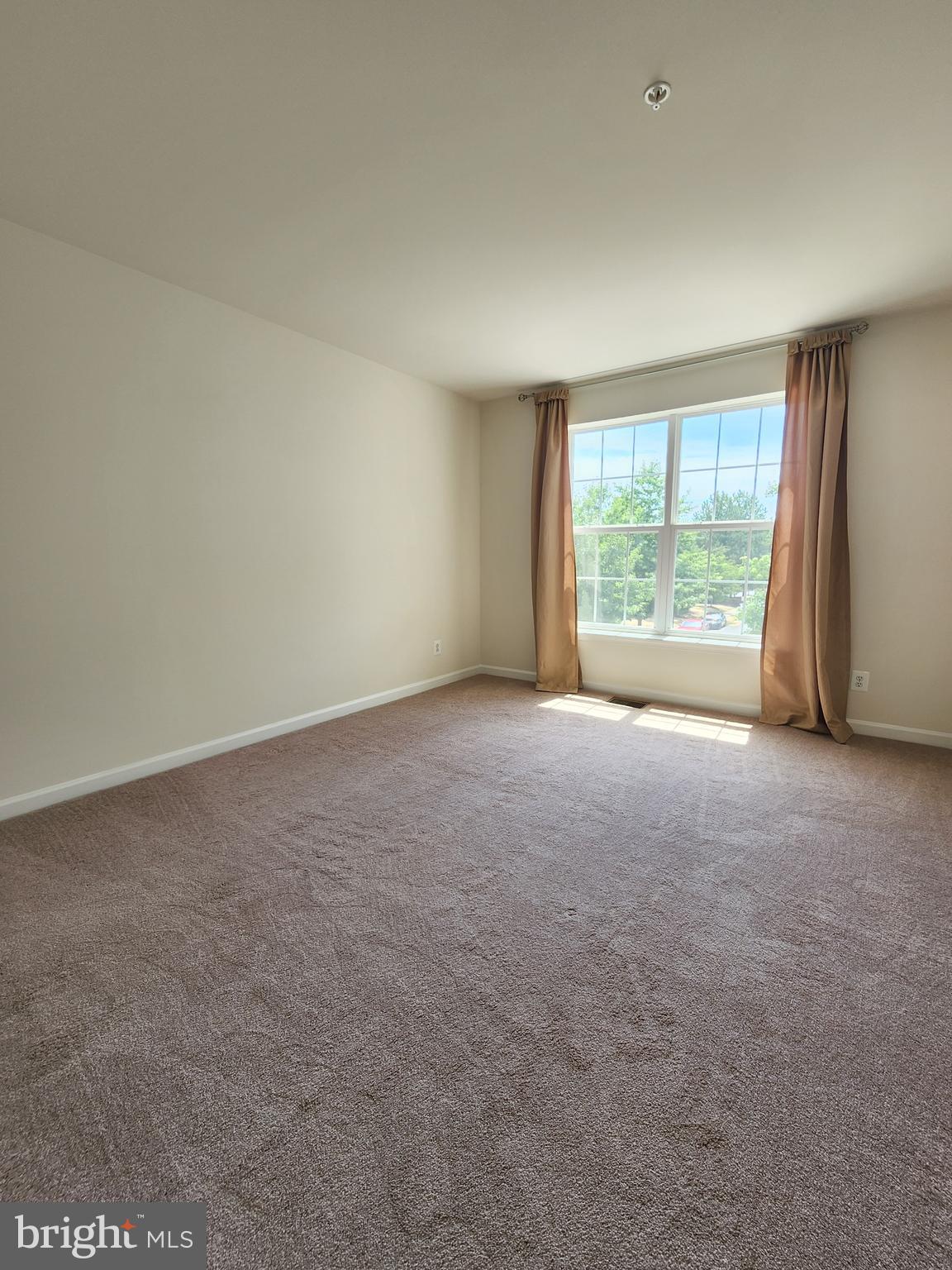 POTOMAC CLUB II - Residential Lease