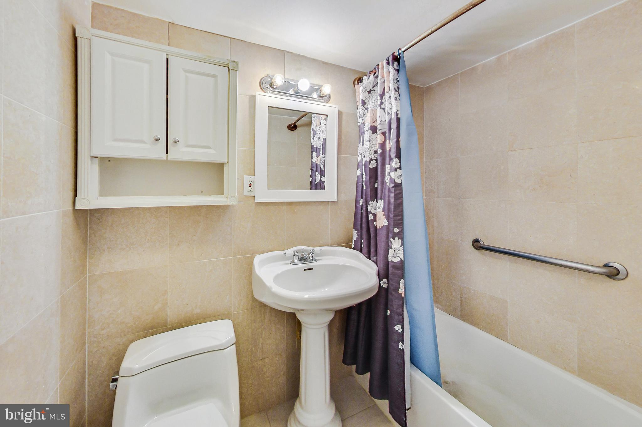 OCCOQUAN RIDGE CONDO - Residential