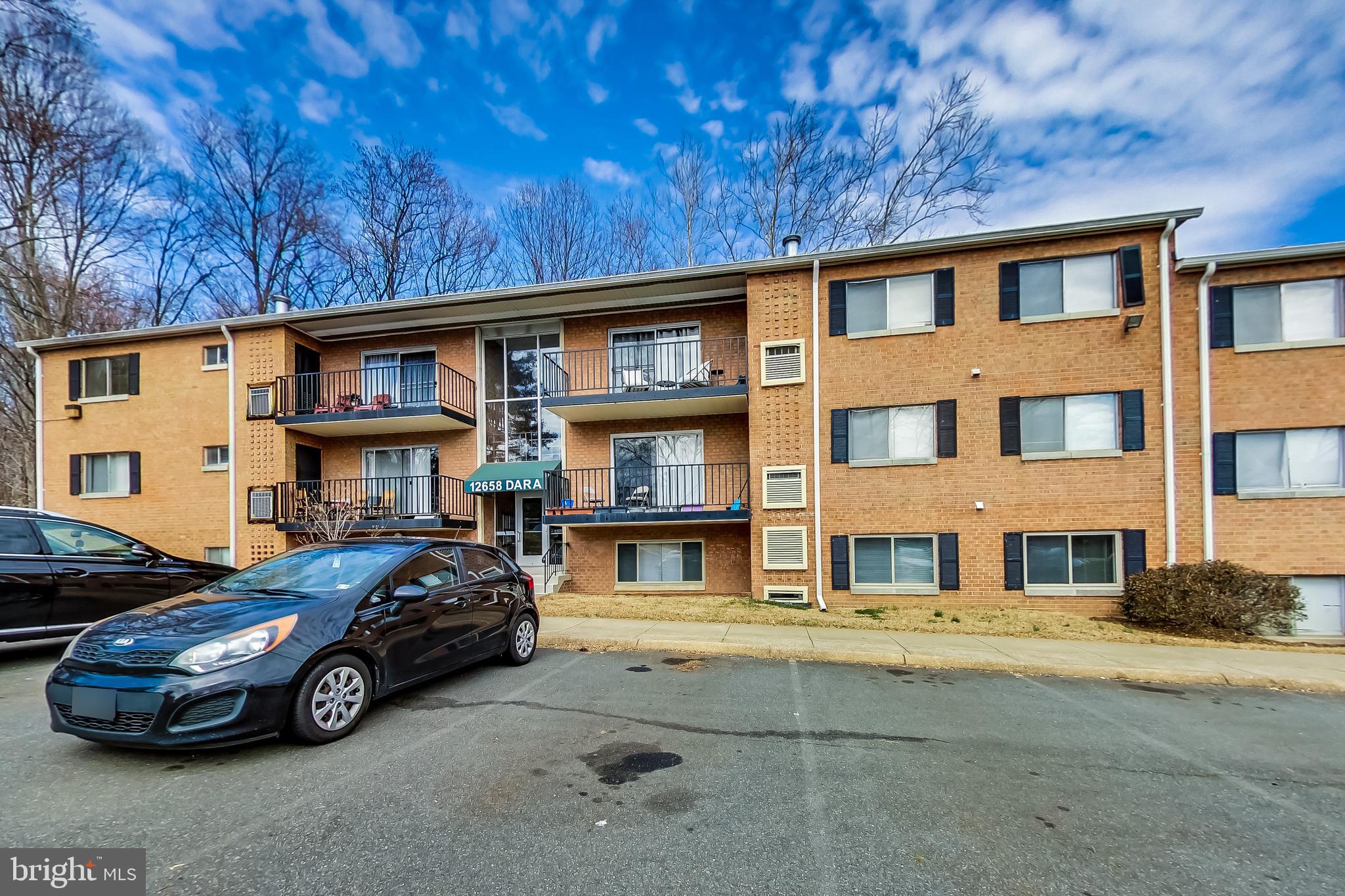 OCCOQUAN RIDGE CONDO - Residential