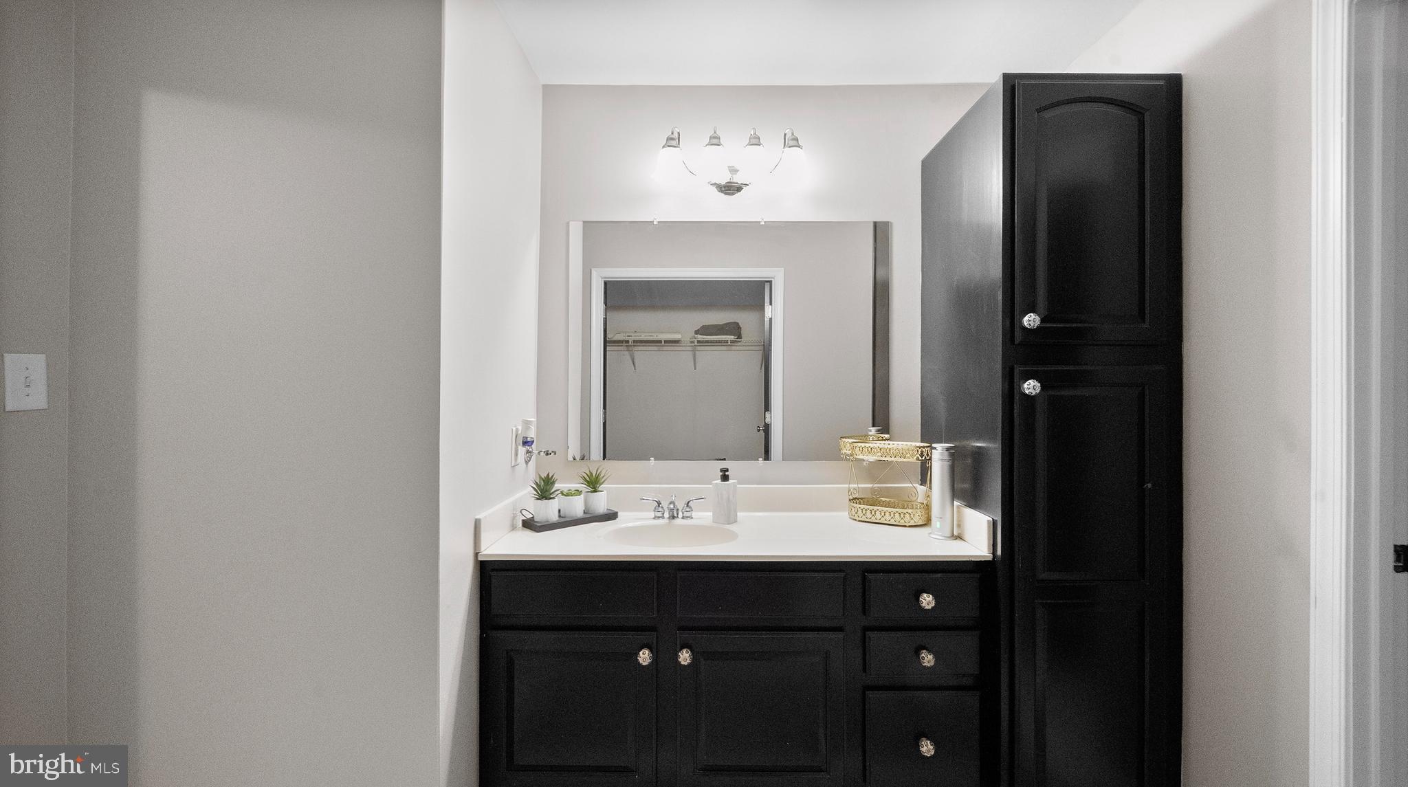 OLD SOUTH COUNTRY CLUB - Residential