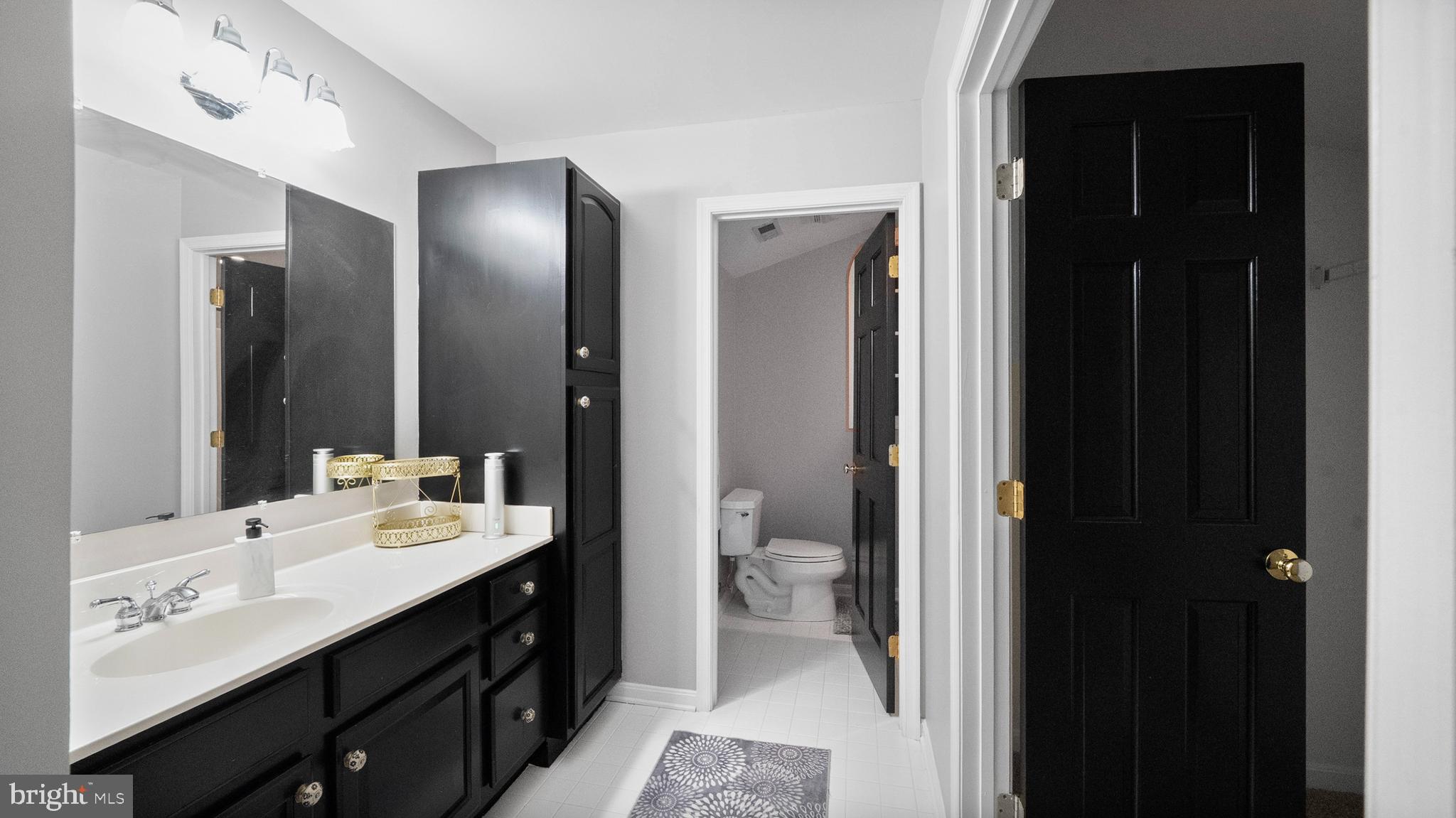 OLD SOUTH COUNTRY CLUB - Residential