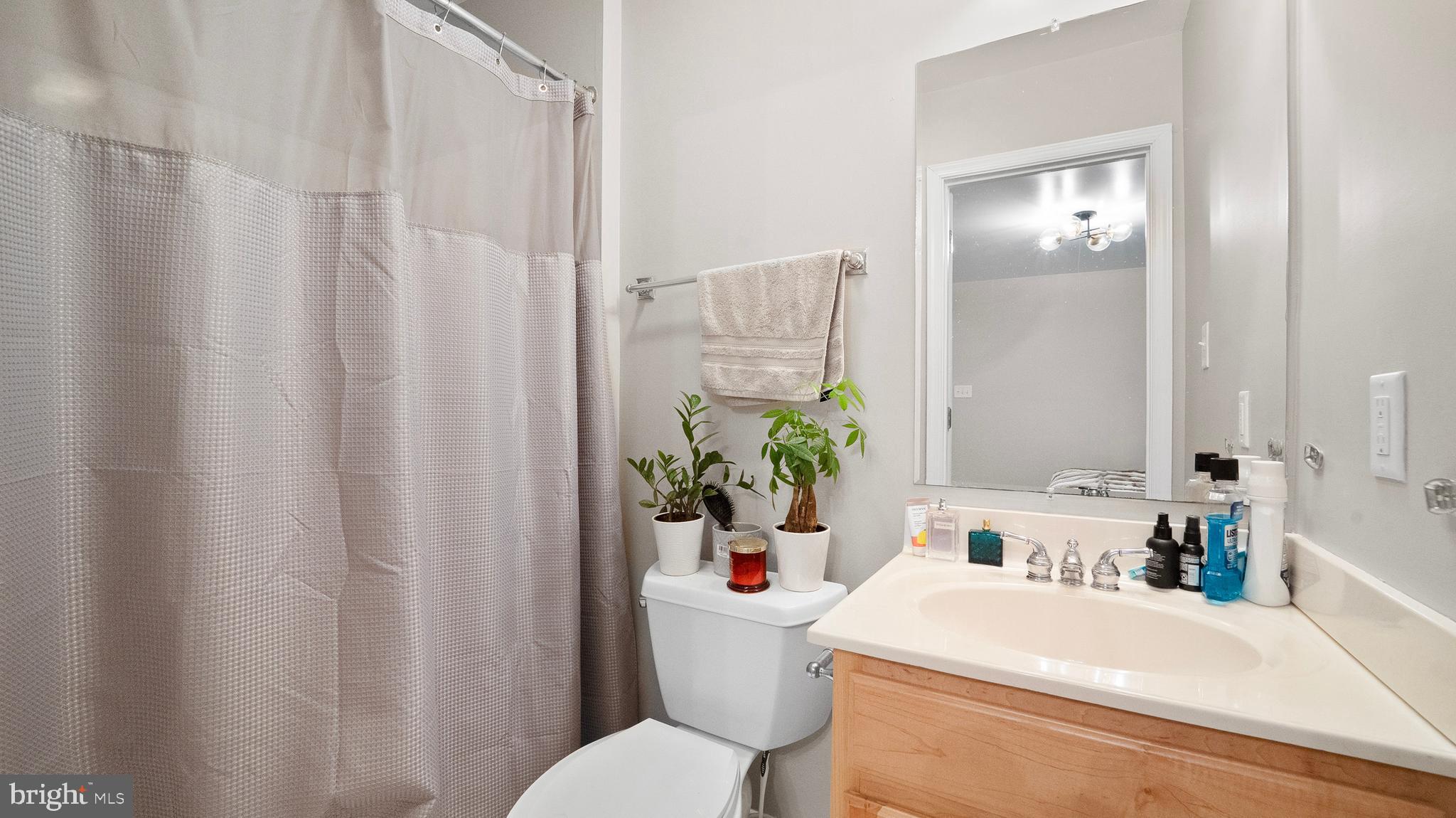 OLD SOUTH COUNTRY CLUB - Residential