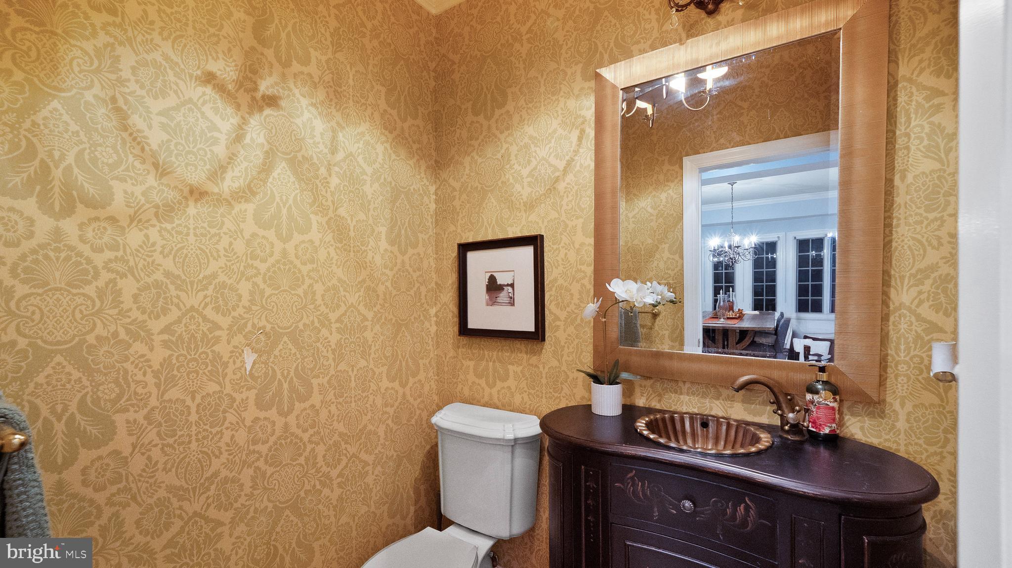 OLD SOUTH COUNTRY CLUB - Residential