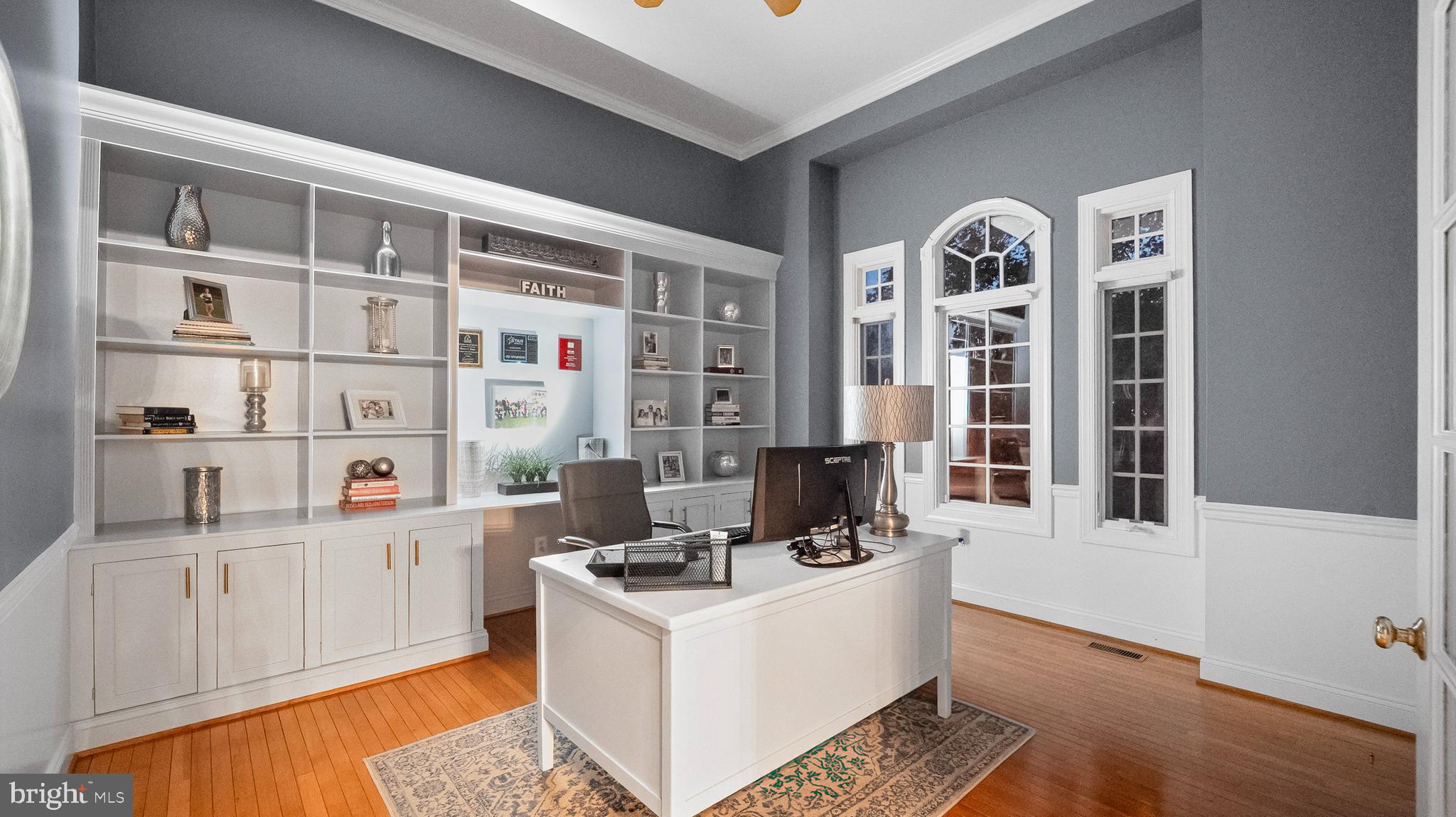 OLD SOUTH COUNTRY CLUB - Residential