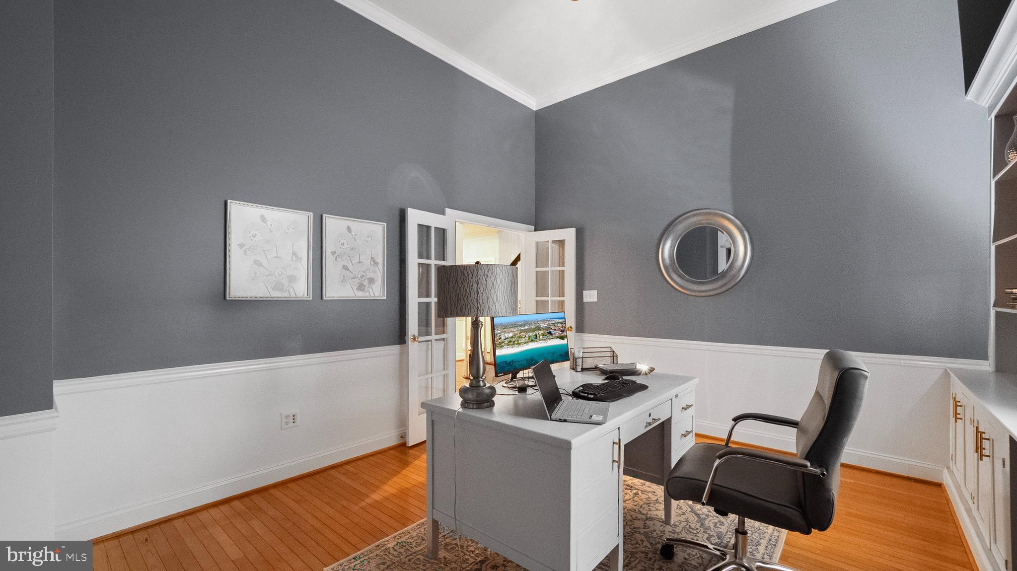 OLD SOUTH COUNTRY CLUB - Residential