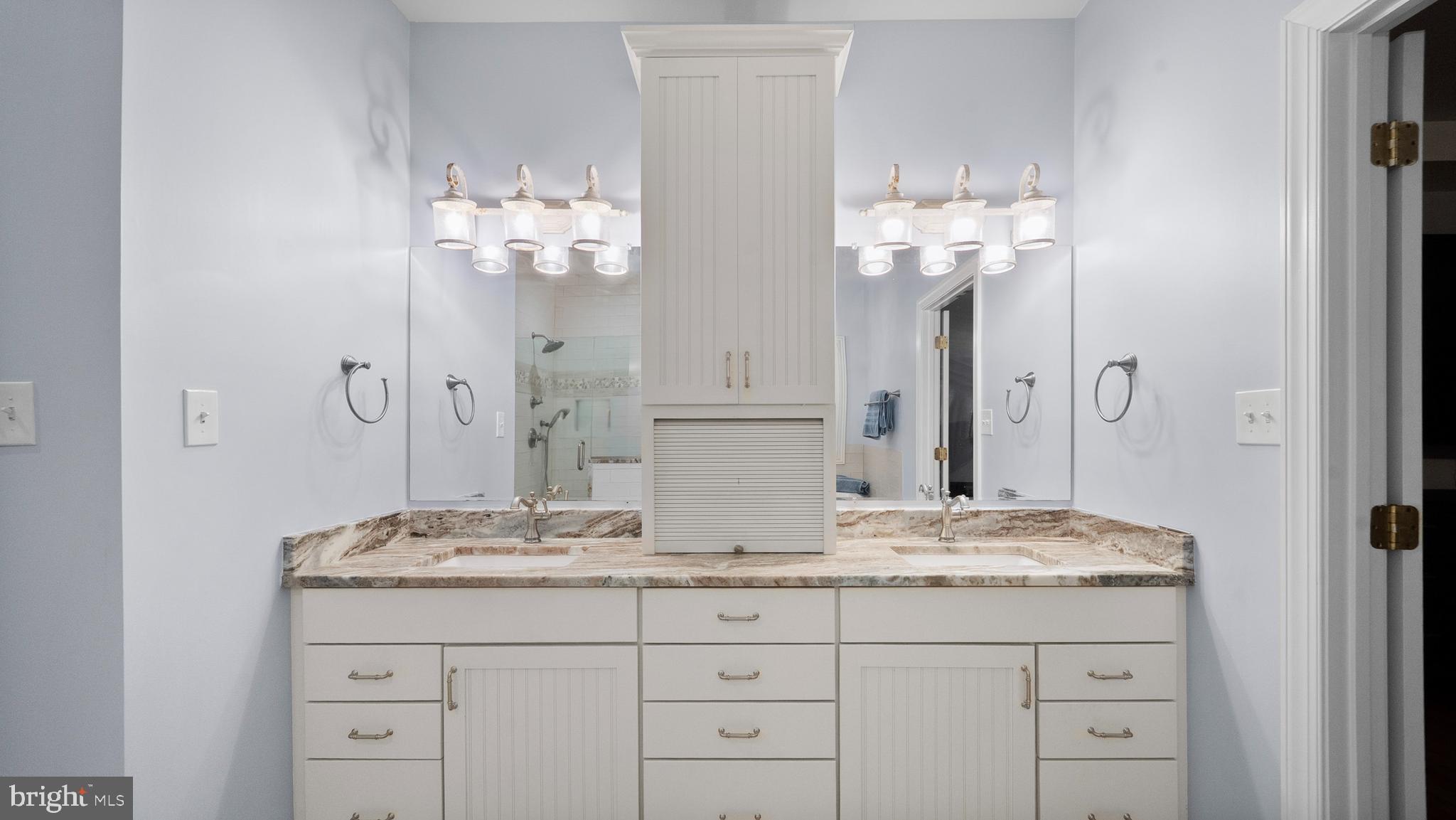 OLD SOUTH COUNTRY CLUB - Residential