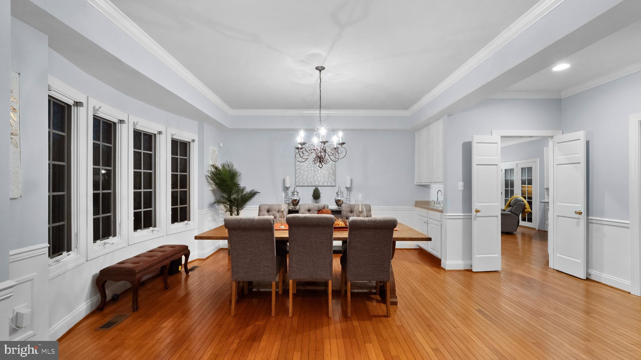 OLD SOUTH COUNTRY CLUB - Residential