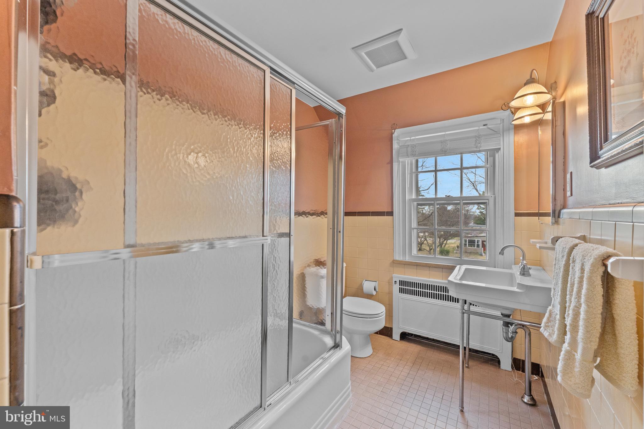 GLENSIDE - Residential