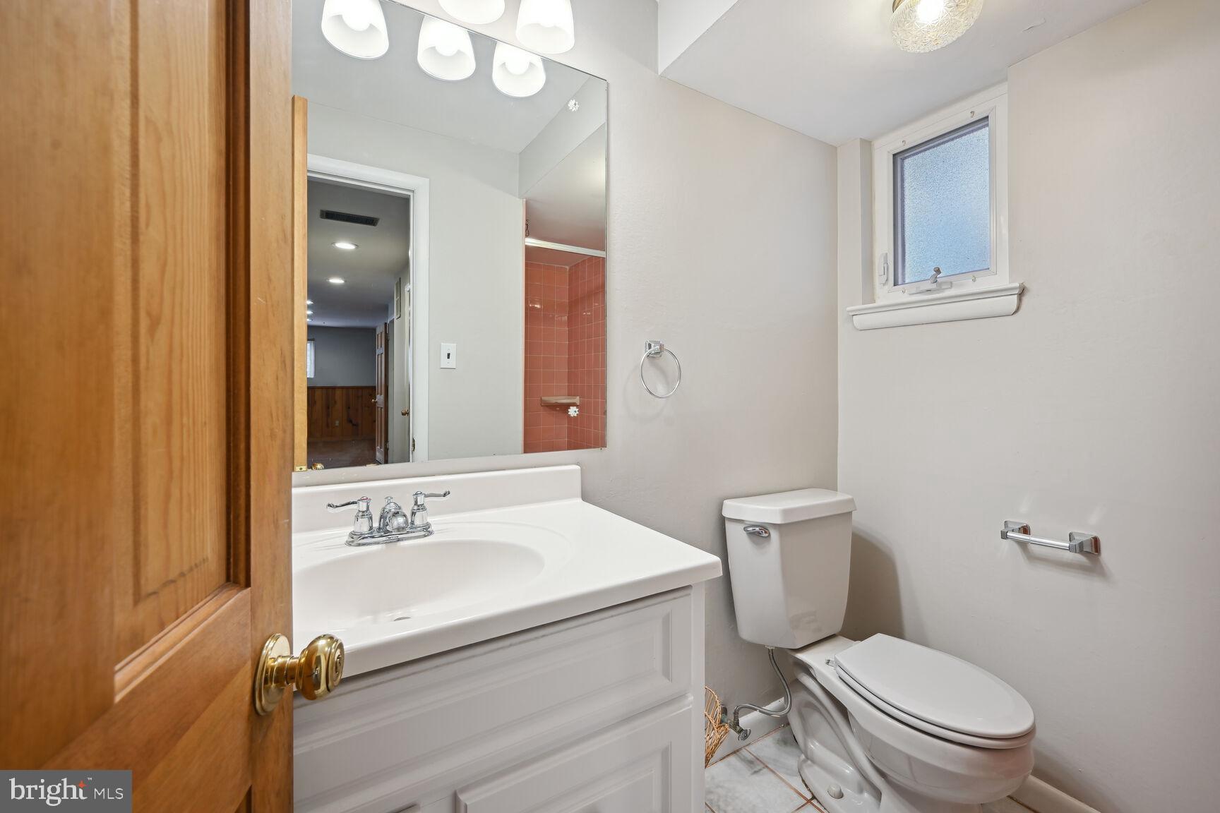 COUNTRY CLUB FOREST - Residential Lease