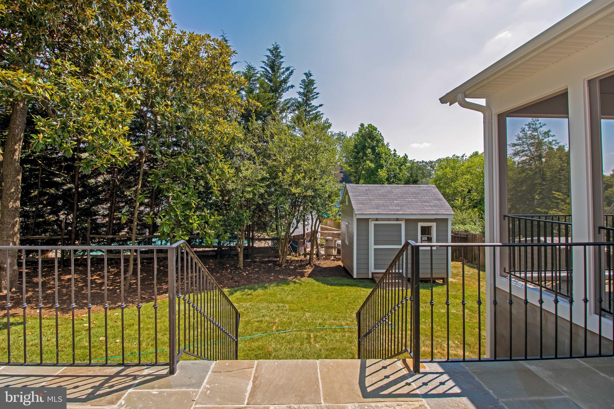 HILLMEAD - Residential