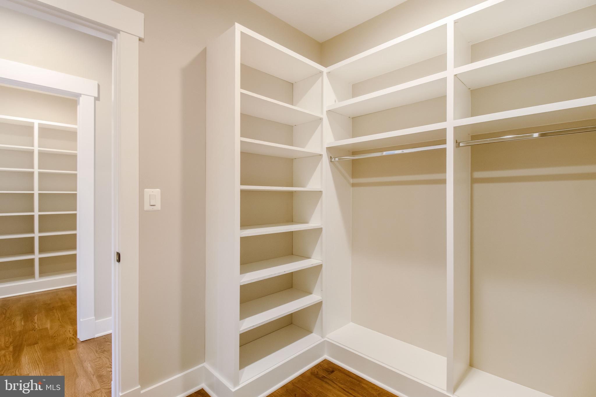 HILLMEAD - Residential